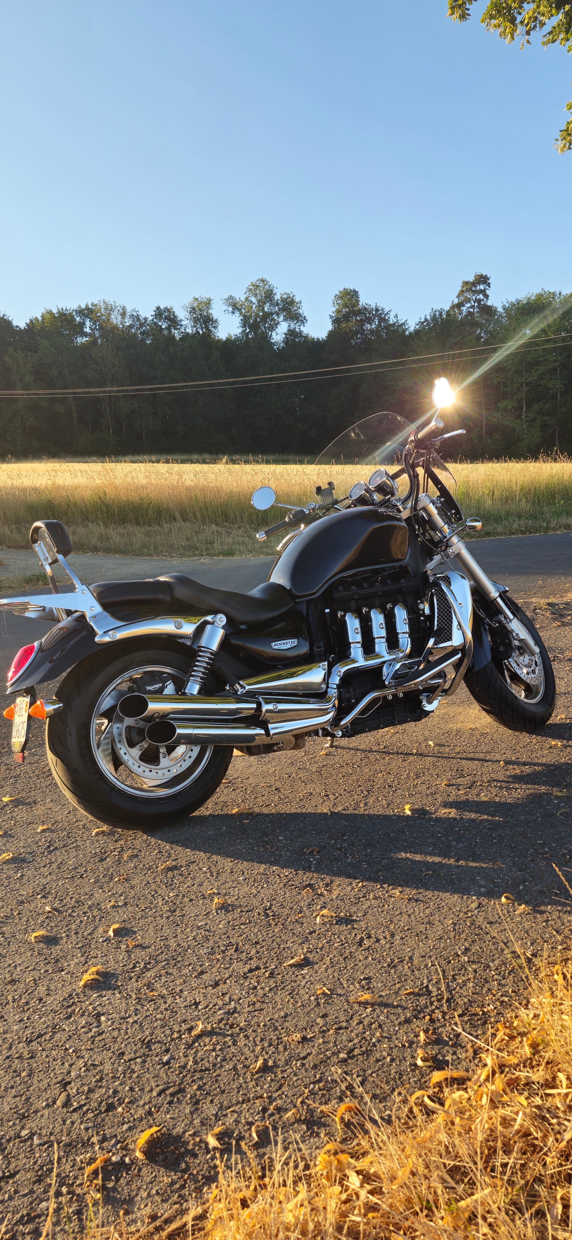 TRIUMPH Rocket III Classic-image-2