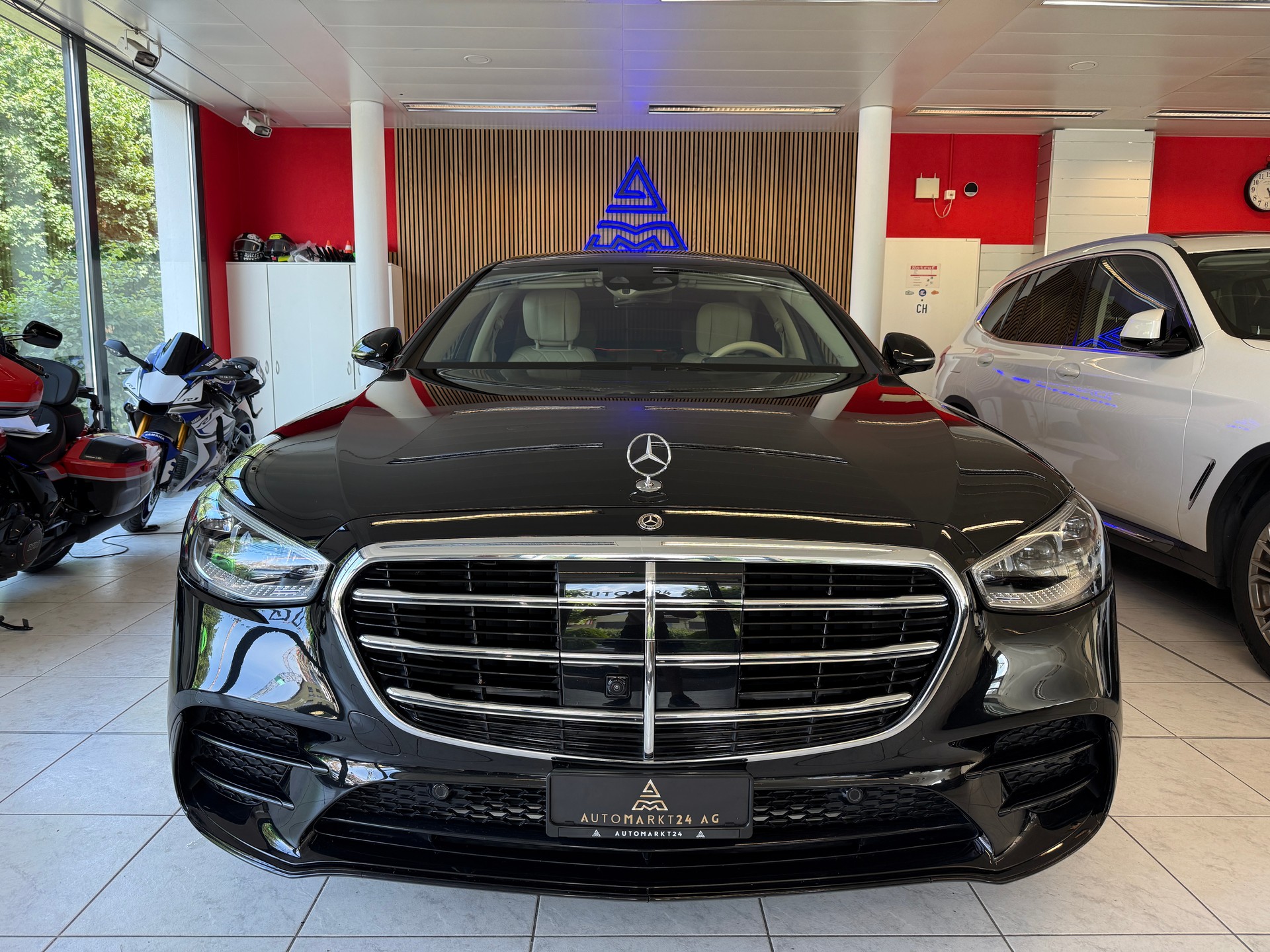 MERCEDES-BENZ S 400 d AMG Line 4matic lang-image-1