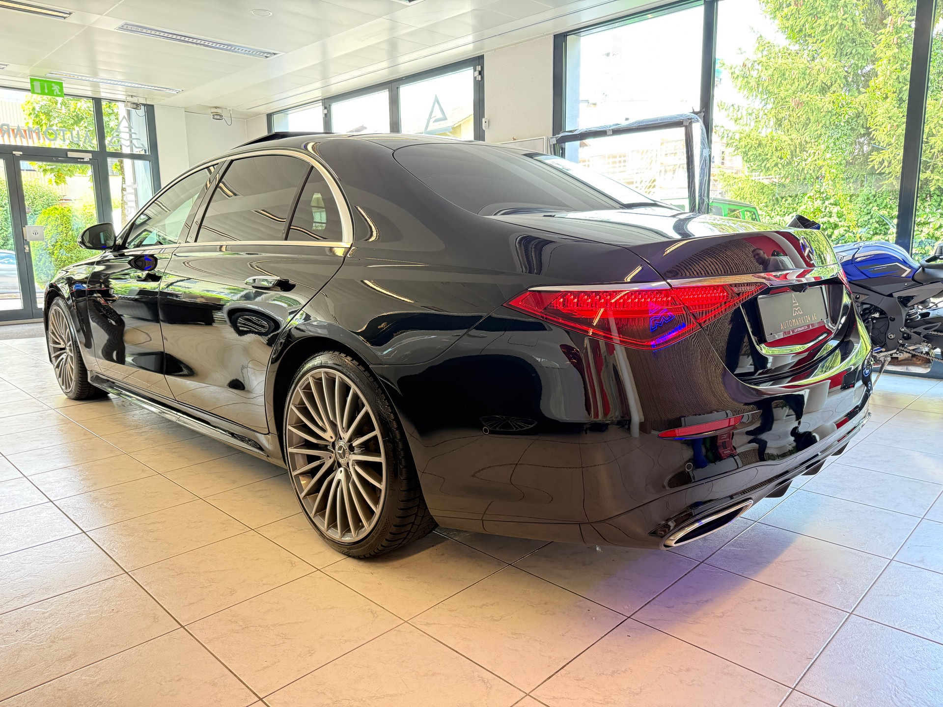 MERCEDES-BENZ S 400 d AMG Line 4matic lang-image-13