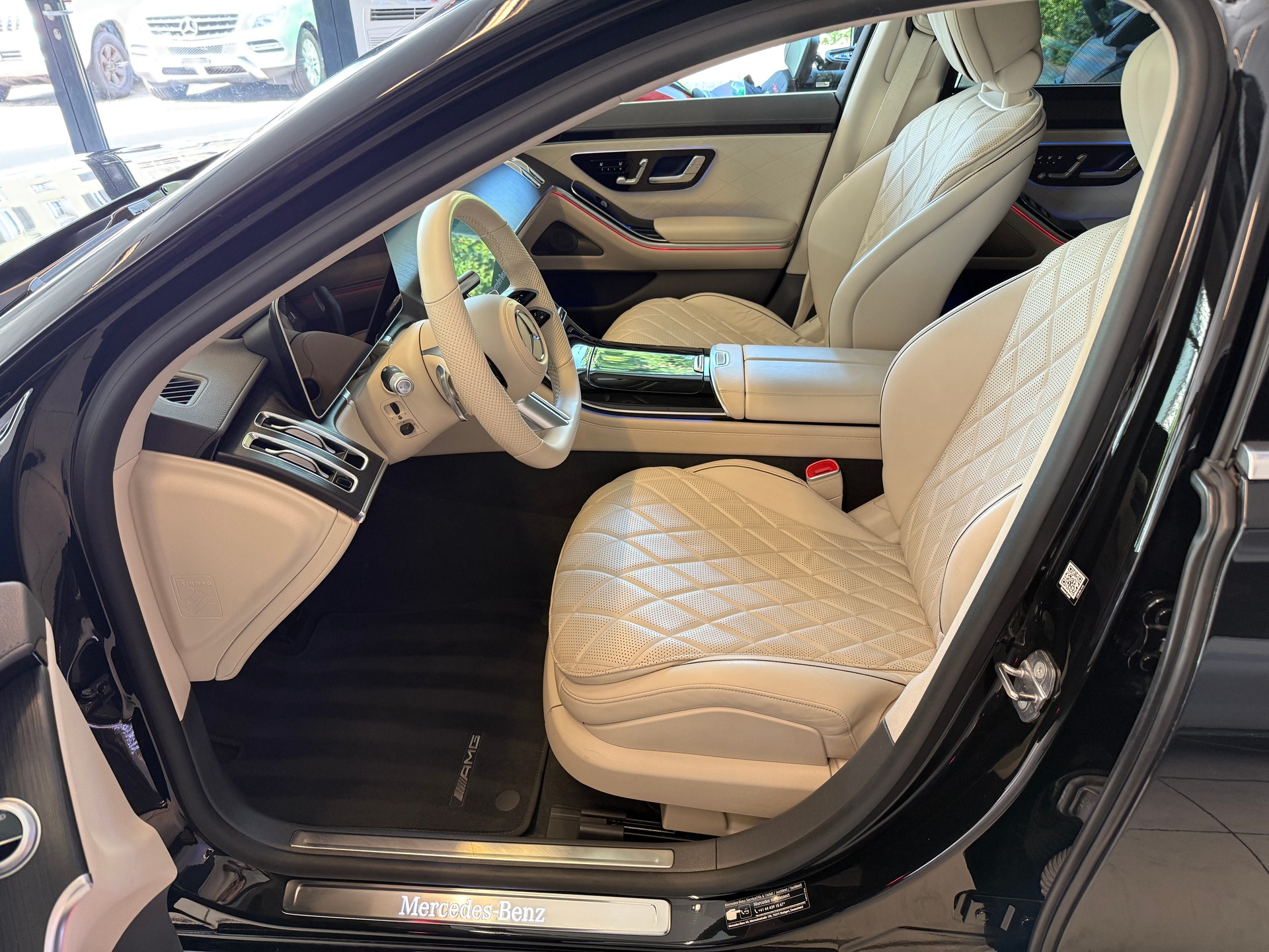 MERCEDES-BENZ S 400 d AMG Line 4matic lang-image-3