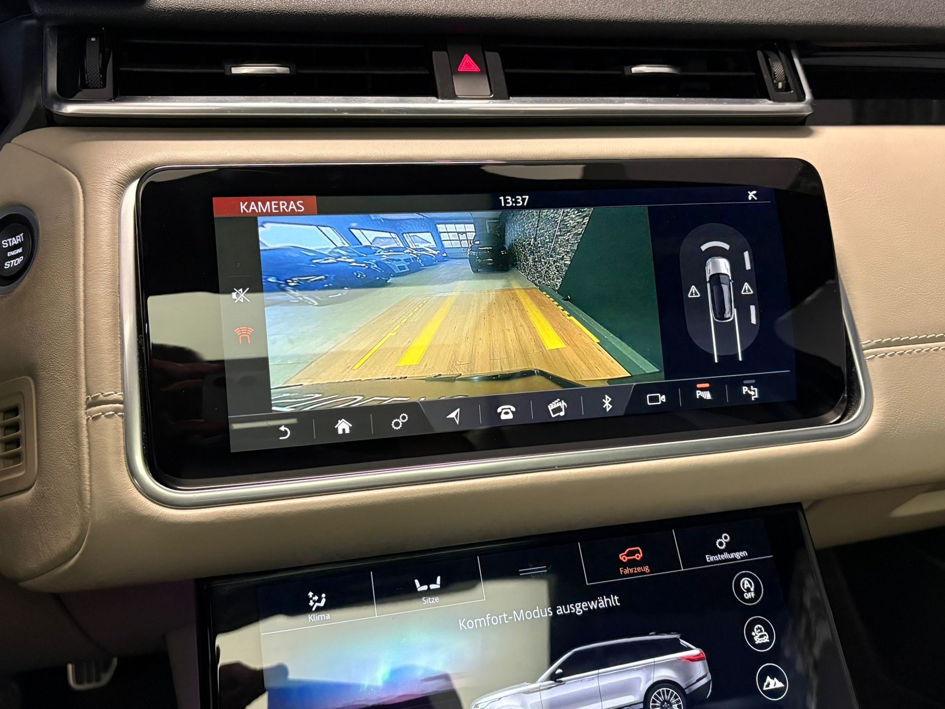 LAND ROVER Range Rover Velar R-Dynamic P 250 HSE Automatic-image-10