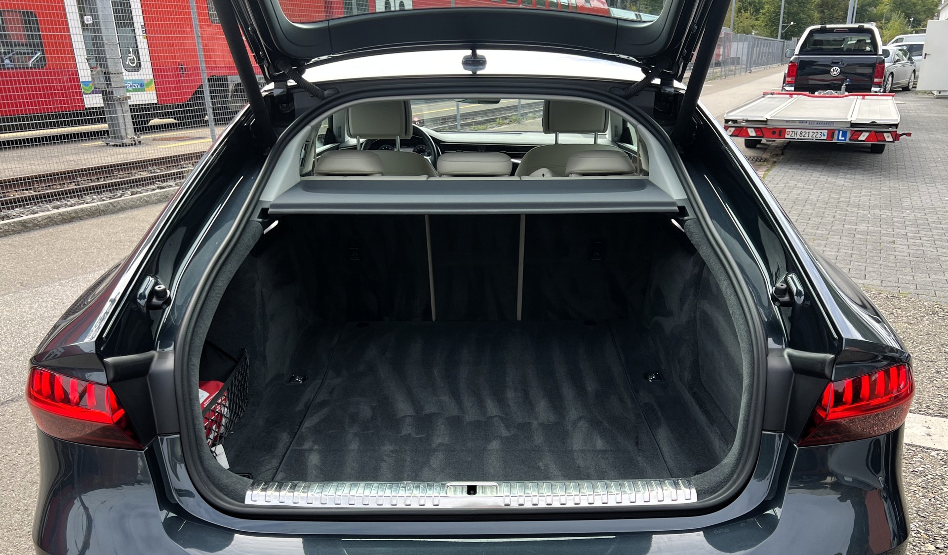 AUDI A7 Sportback 55 TFSI quattro S-tronic-image-12