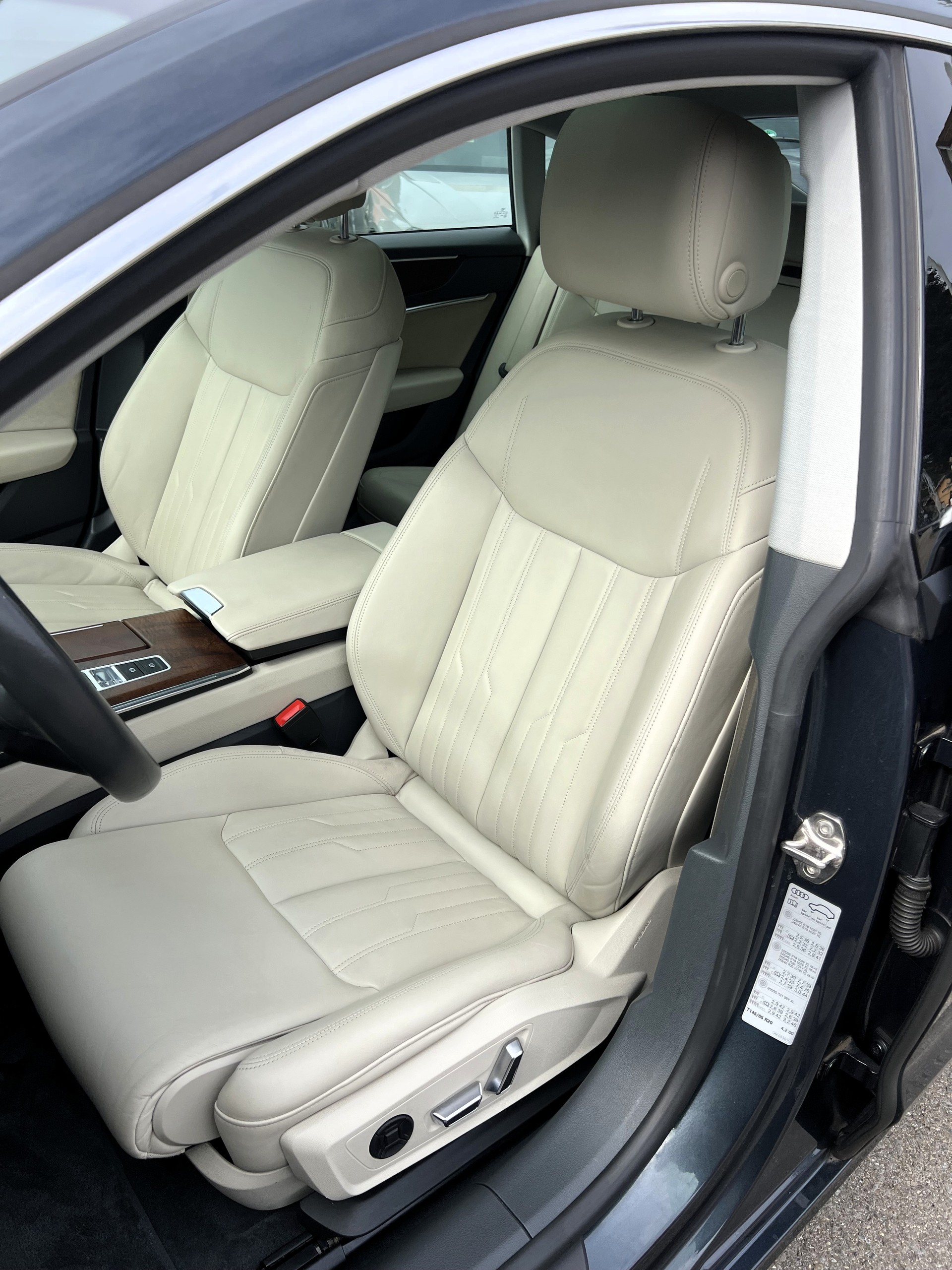 AUDI A7 Sportback 55 TFSI quattro S-tronic-image-16