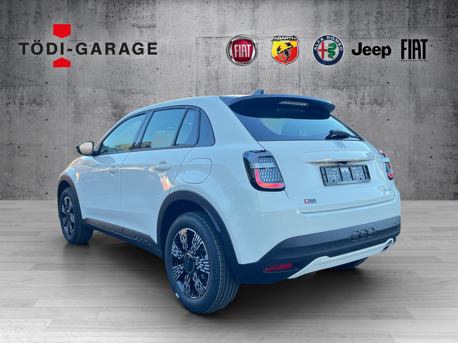 FIAT 600 1.2 Hybrid SWISS EDITION-showroom-element-3