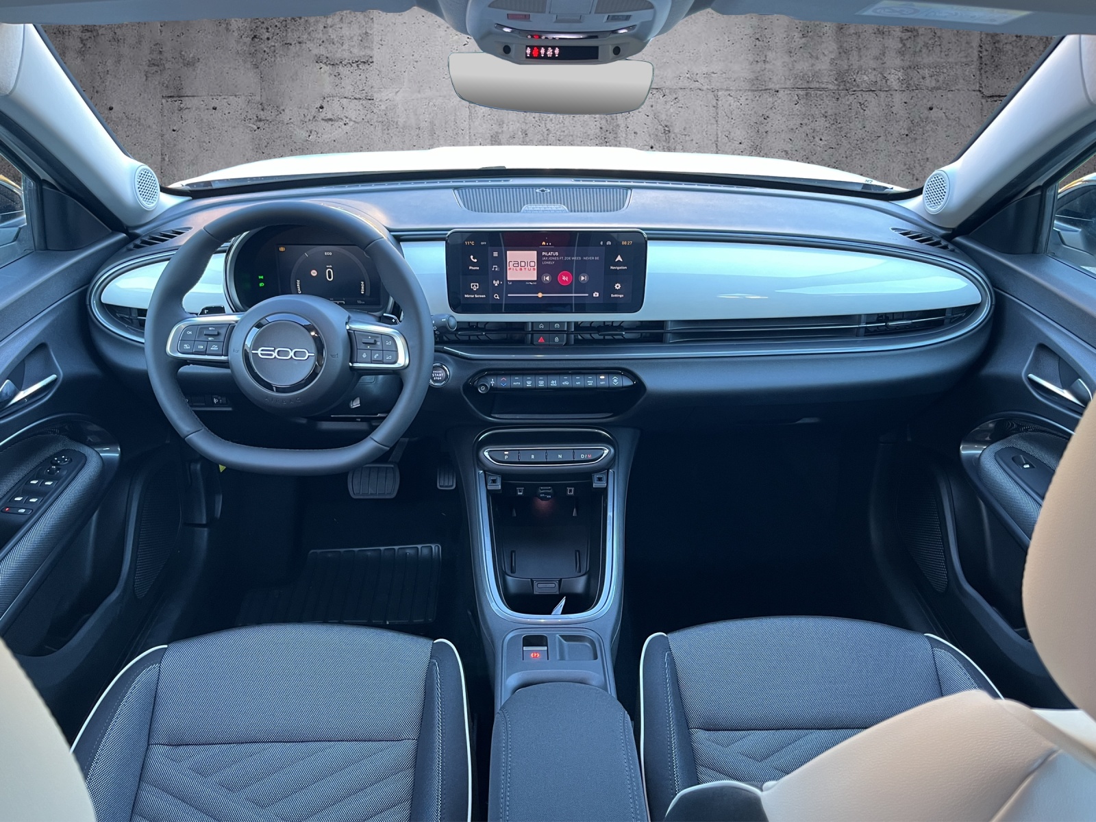 FIAT 600 1.2 Hybrid SWISS EDITION-image-10
