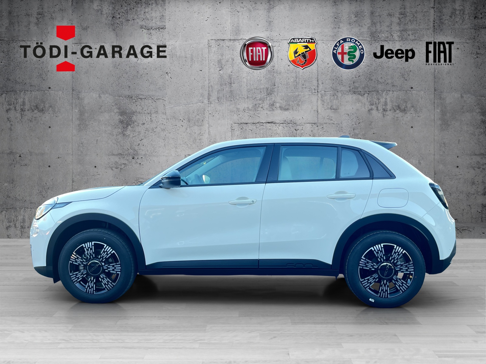 FIAT 600 1.2 Hybrid SWISS EDITION-showroom-element-2
