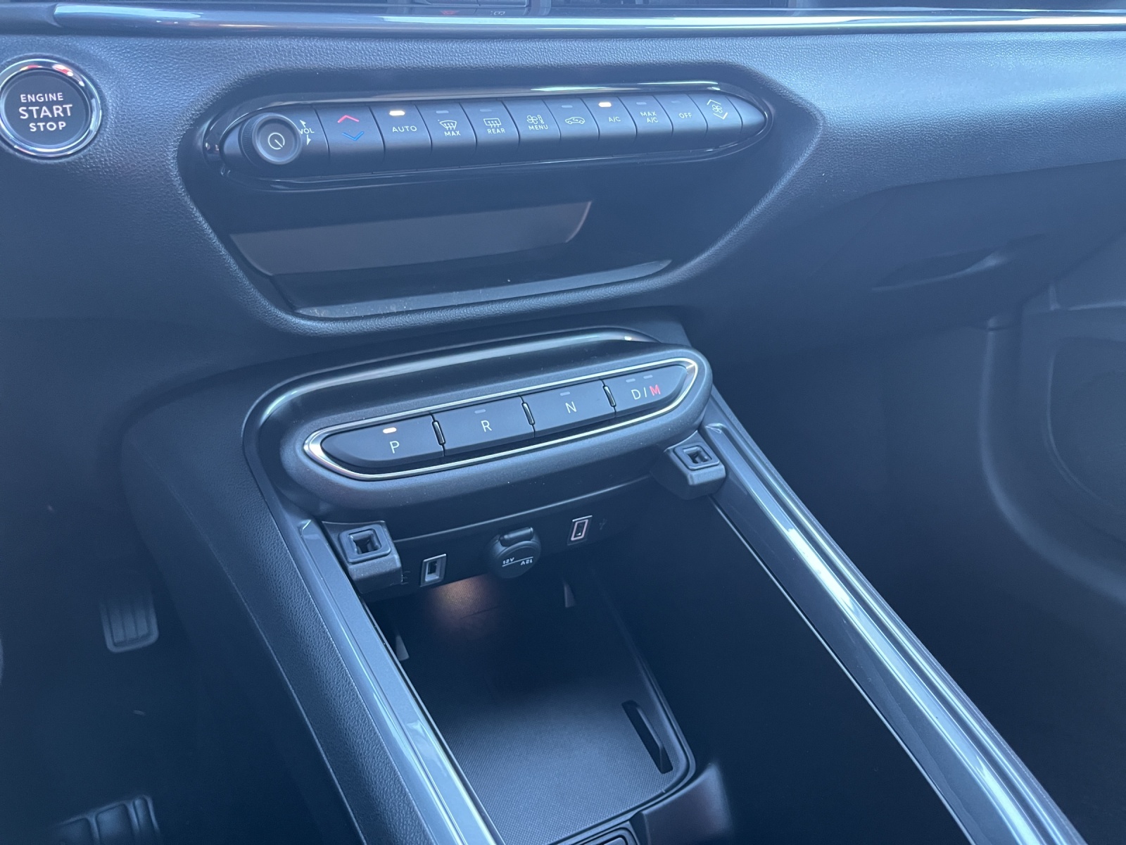 FIAT 600 1.2 Hybrid SWISS EDITION-image-11
