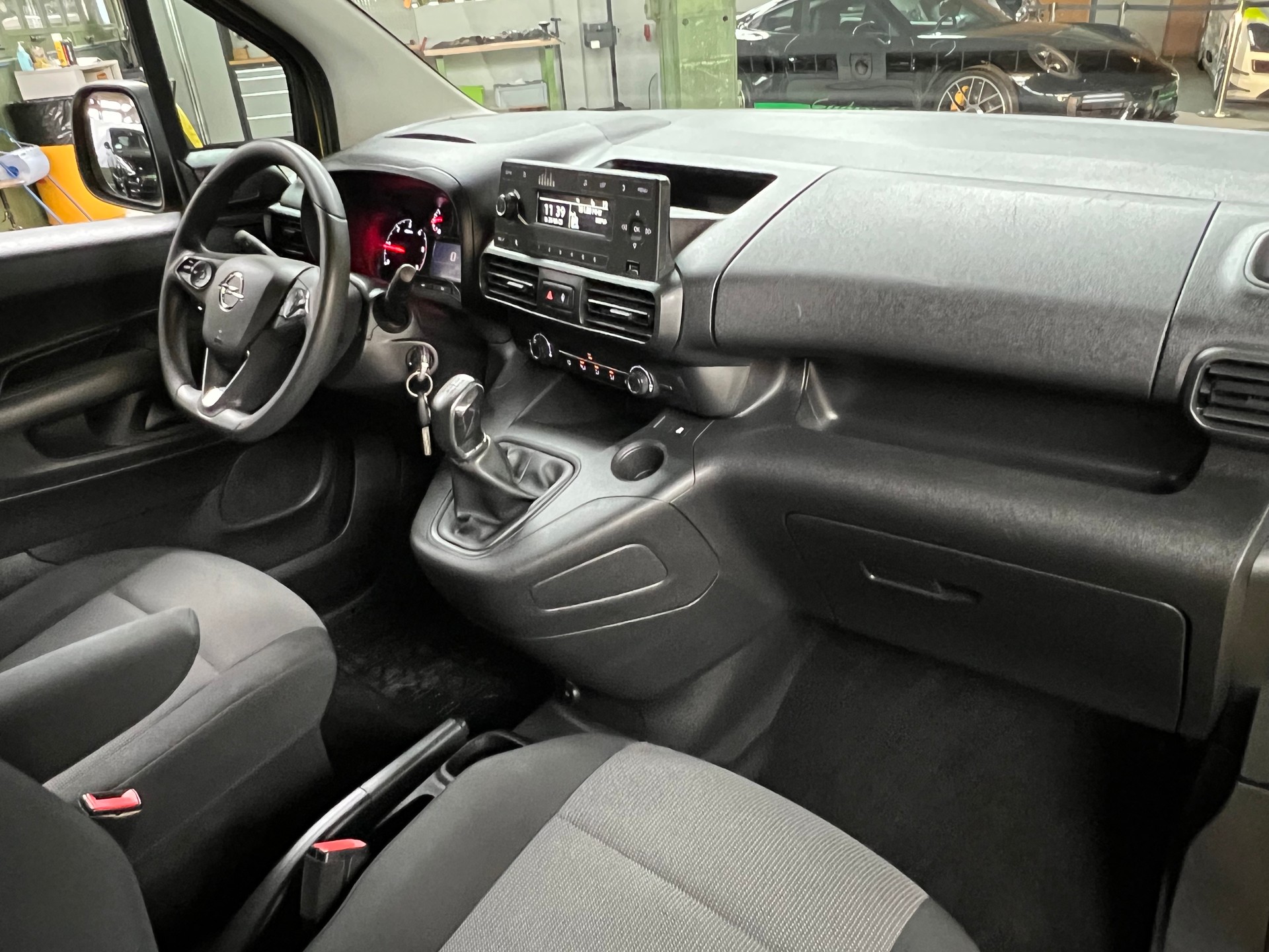 OPEL Combo 1.5 / 102Ps / Nutzlast 831 kg-image-16
