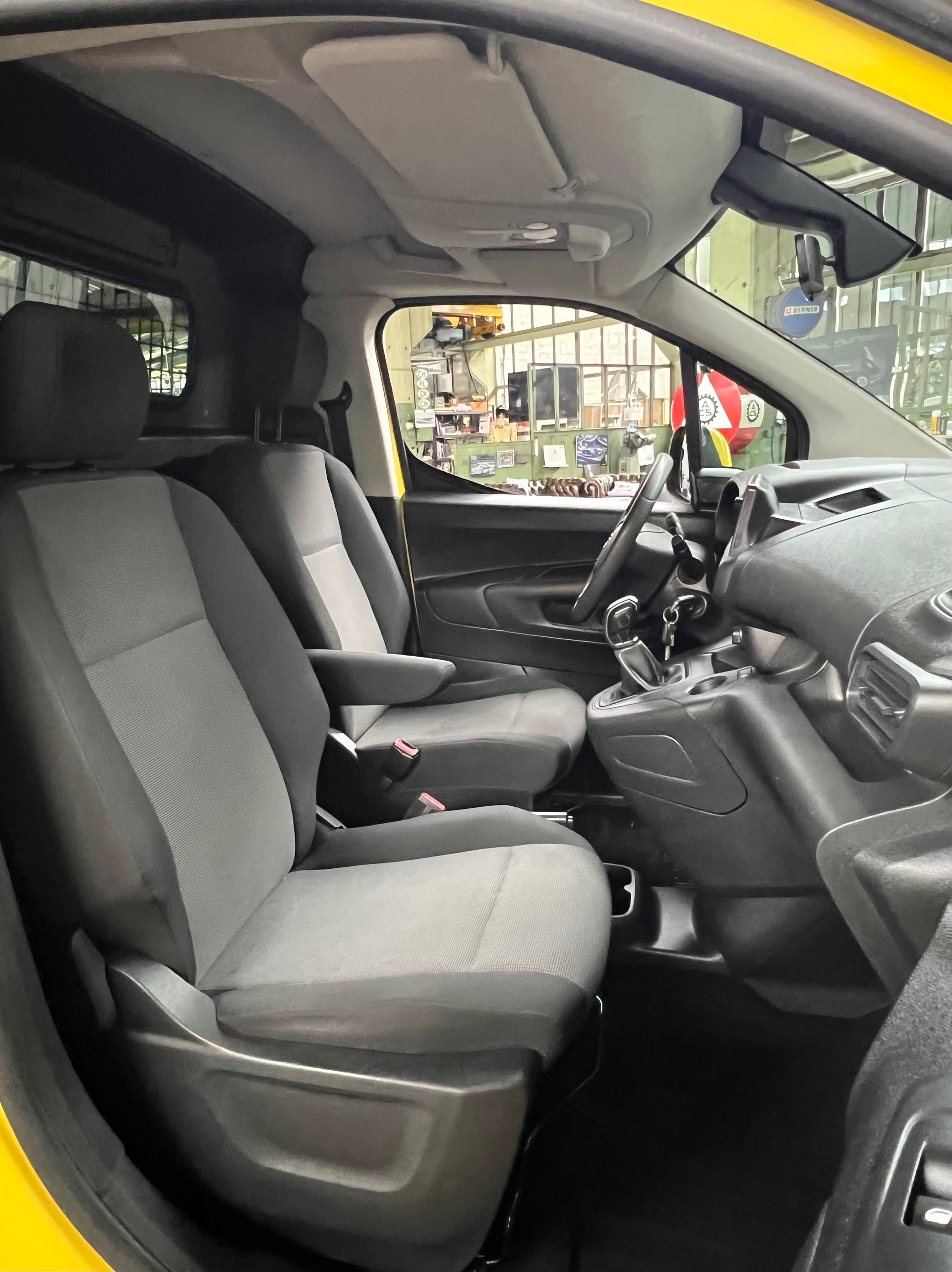 OPEL Combo 1.5 / 102Ps / Nutzlast 831 kg-image-6