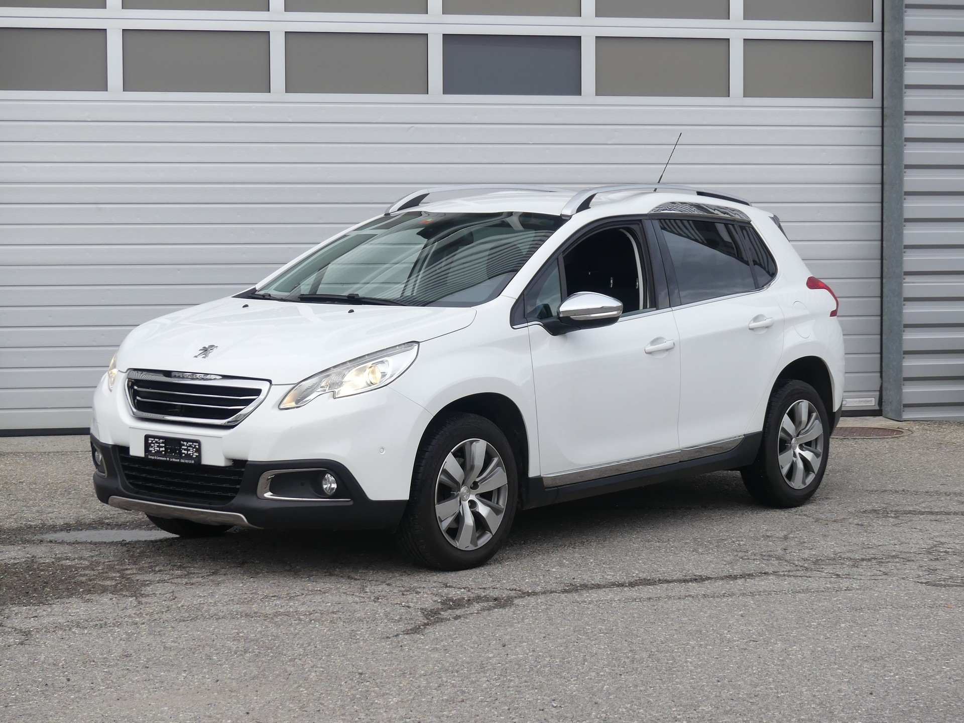 PEUGEOT 2008 1.6 VTI Allure-image-1