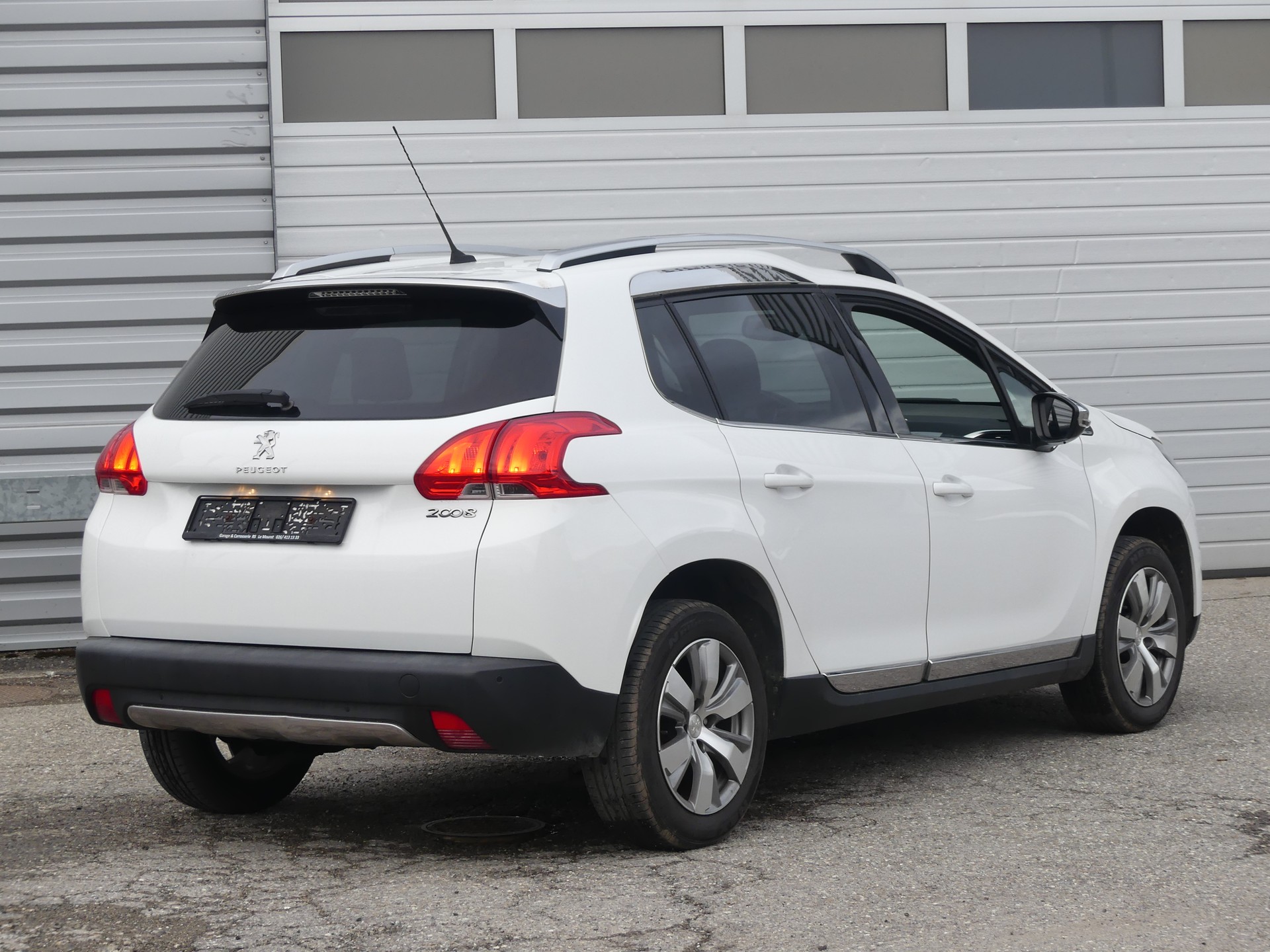 PEUGEOT 2008 1.6 VTI Allure-image-2