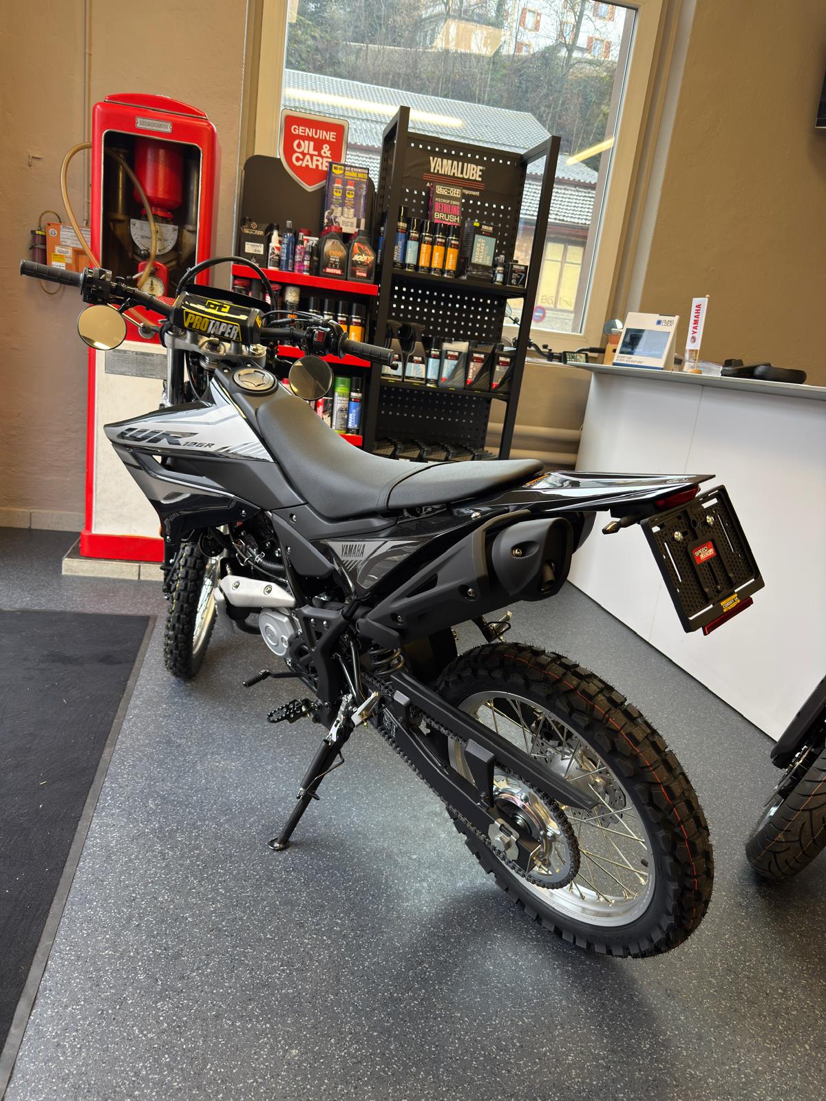 YAMAHA WR 125-image-2