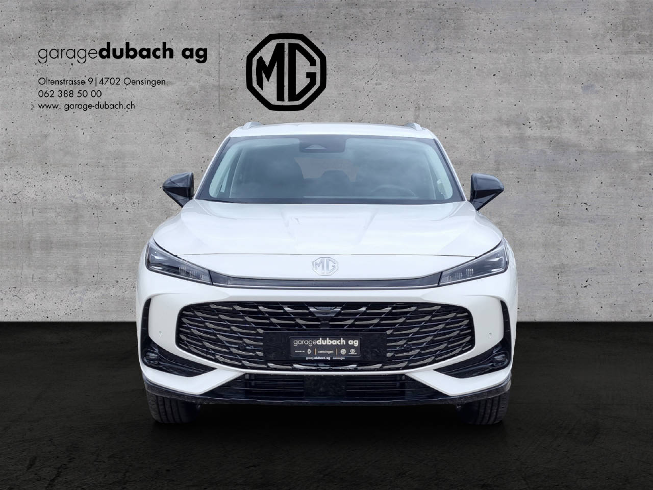 MG HS 1.5 Hybrid Luxury-showroom-element-1