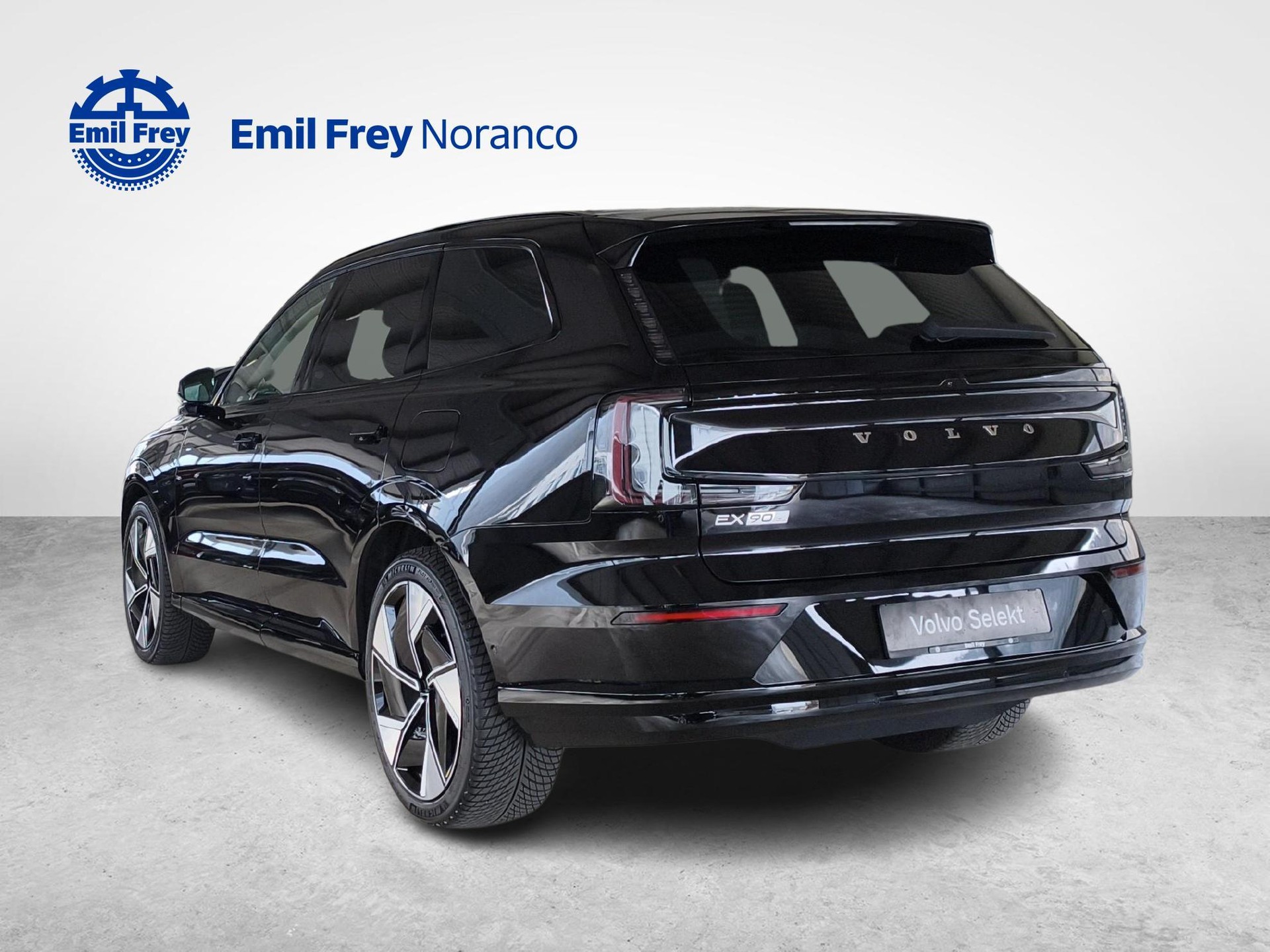 VOLVO EX90 Twin Performance Ultra AWD - 7 posti - Ruote invernali incluse-showroom-element-2