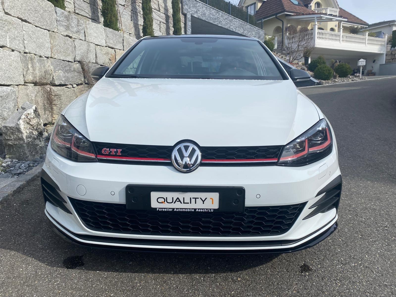 VW Golf 2.0 TSI GTI TCR DSG-image-4