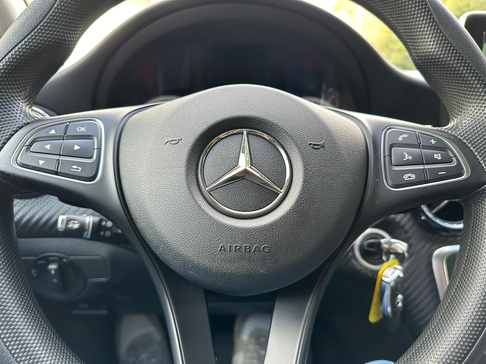 MERCEDES-BENZ GLA 200 CDI Swiss Star Edition 4Matic 7G-DCT-image-21