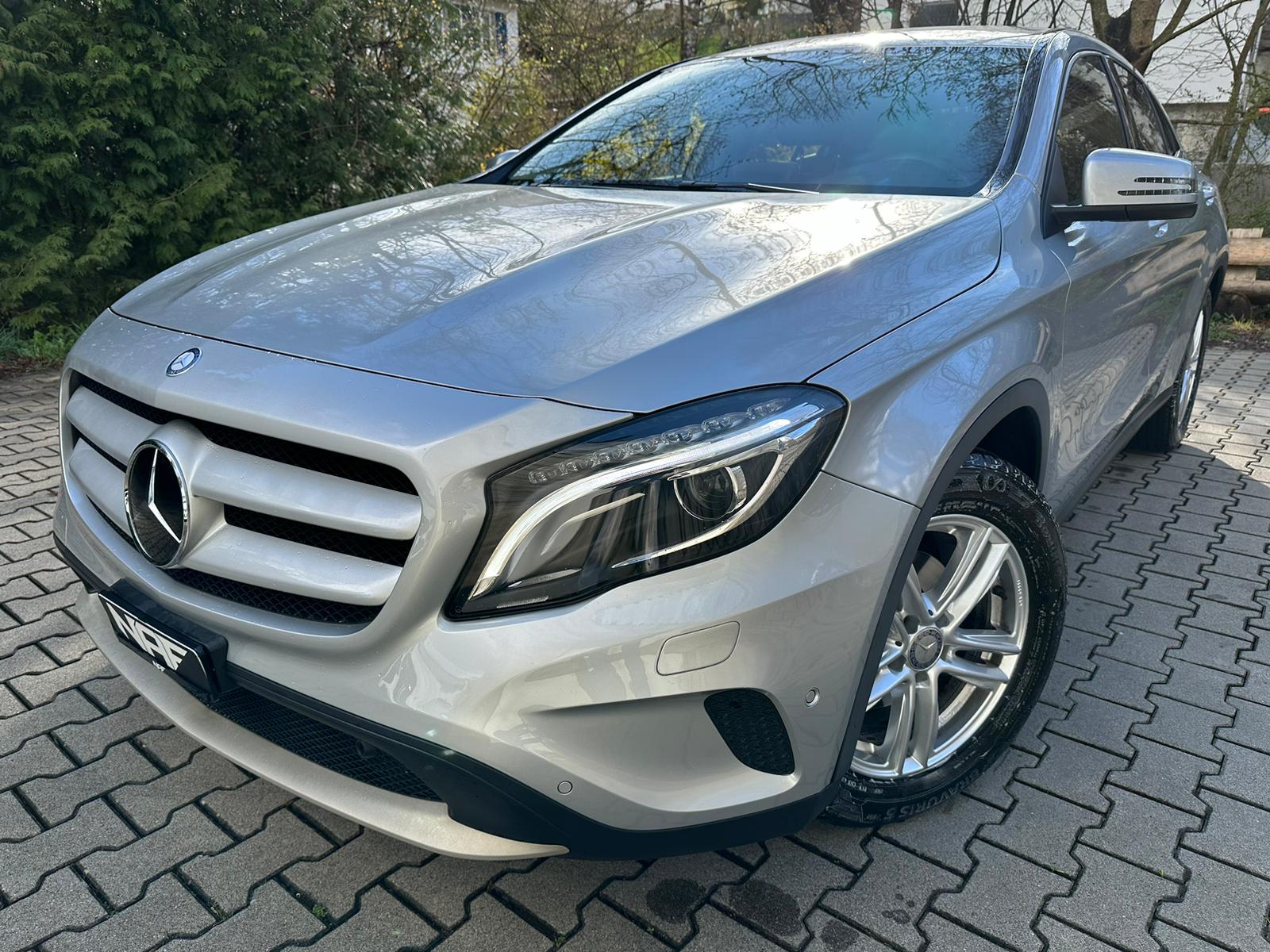 MERCEDES-BENZ GLA 200 CDI Swiss Star Edition 4Matic 7G-DCT