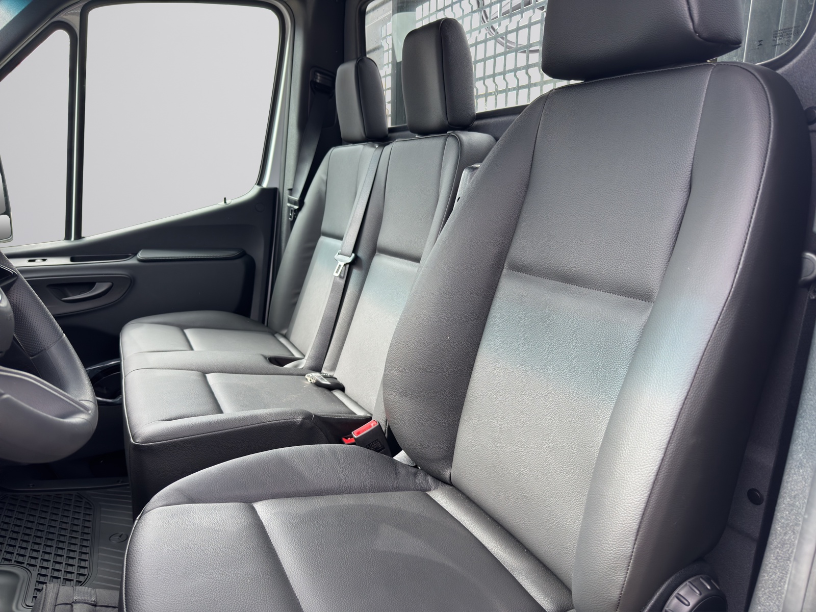MERCEDES-BENZ eSprinter 420 PRO 3665mm PONT-image-4