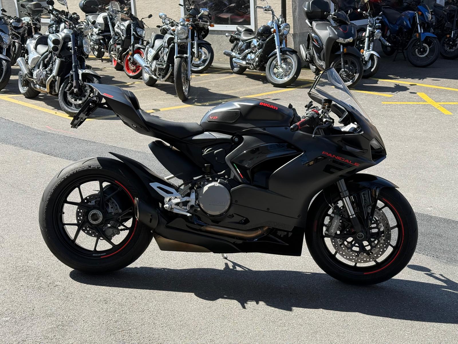DUCATI Panigale V2-image-3