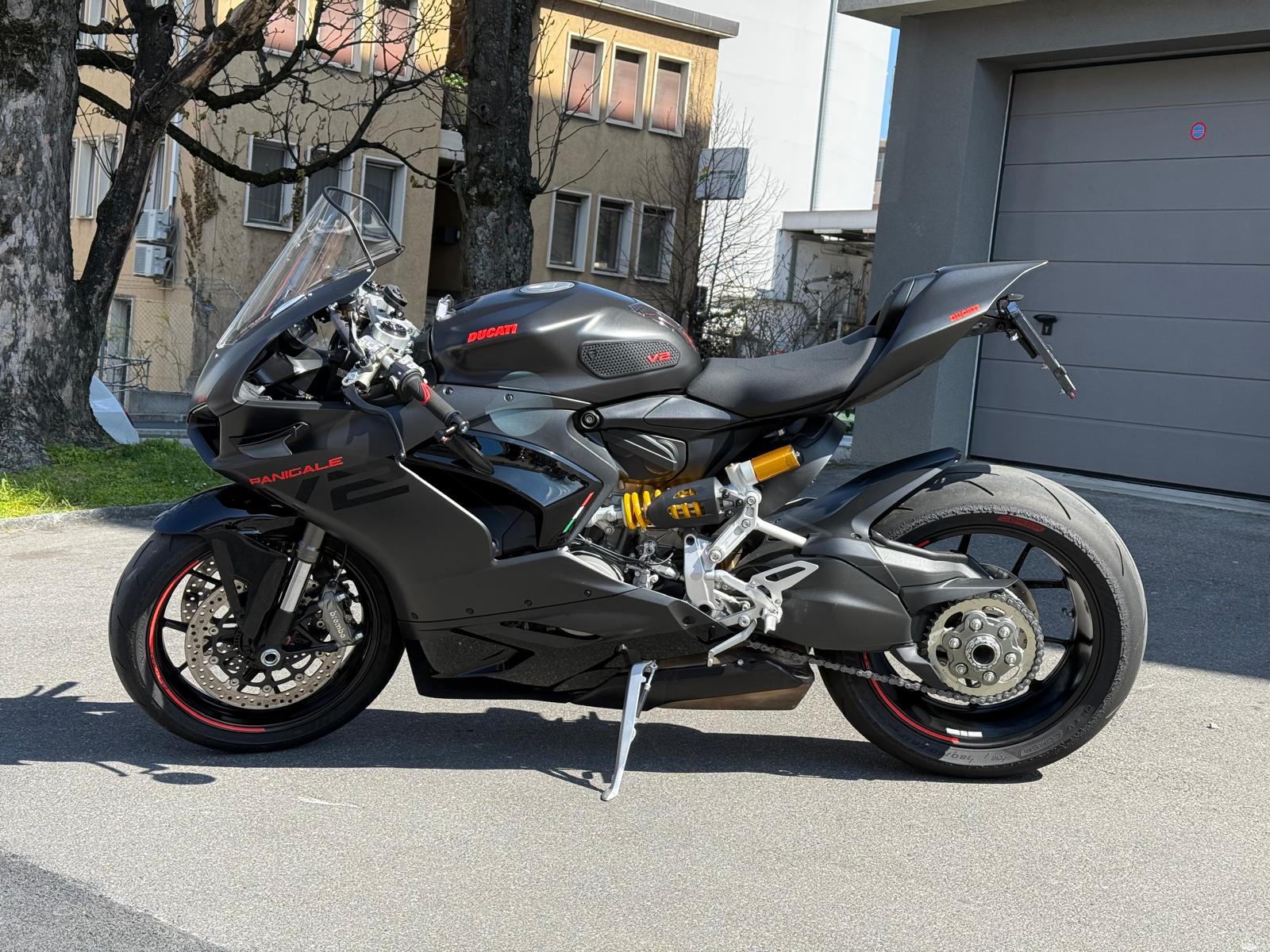 DUCATI Panigale V2-image-2