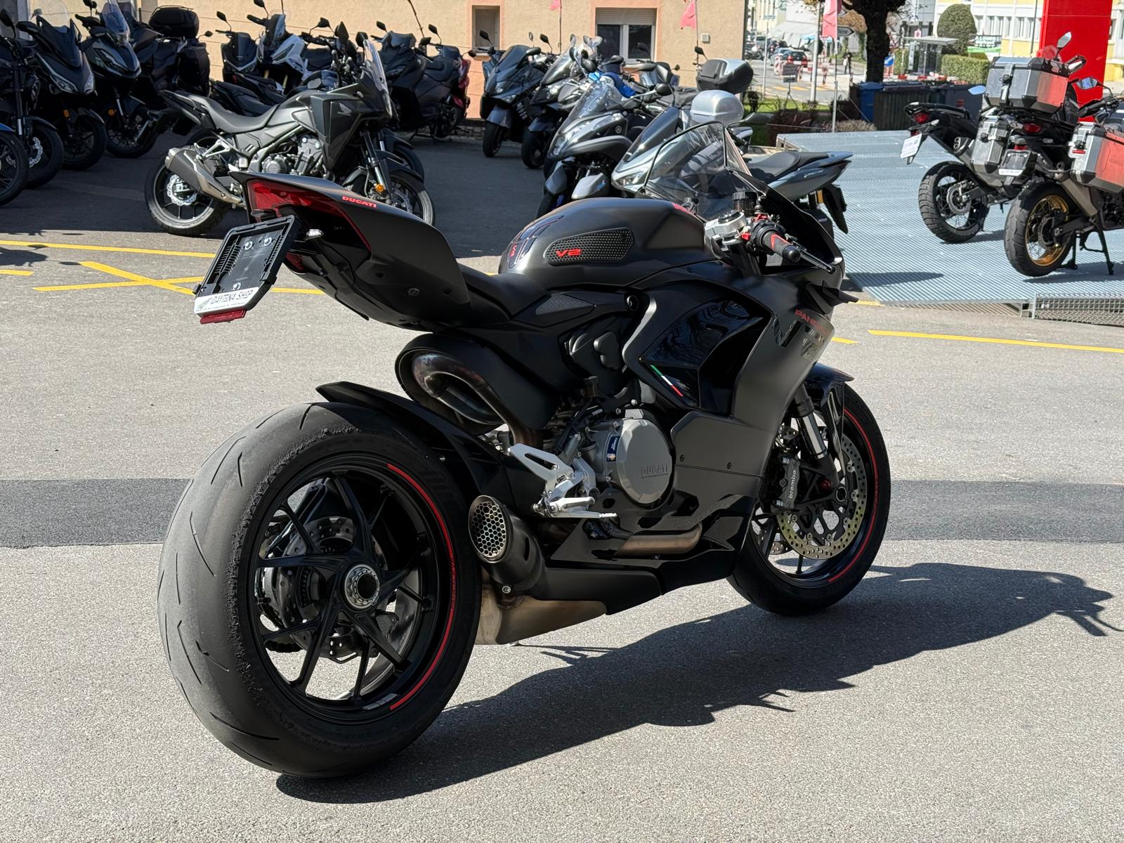 DUCATI Panigale V2-image-6