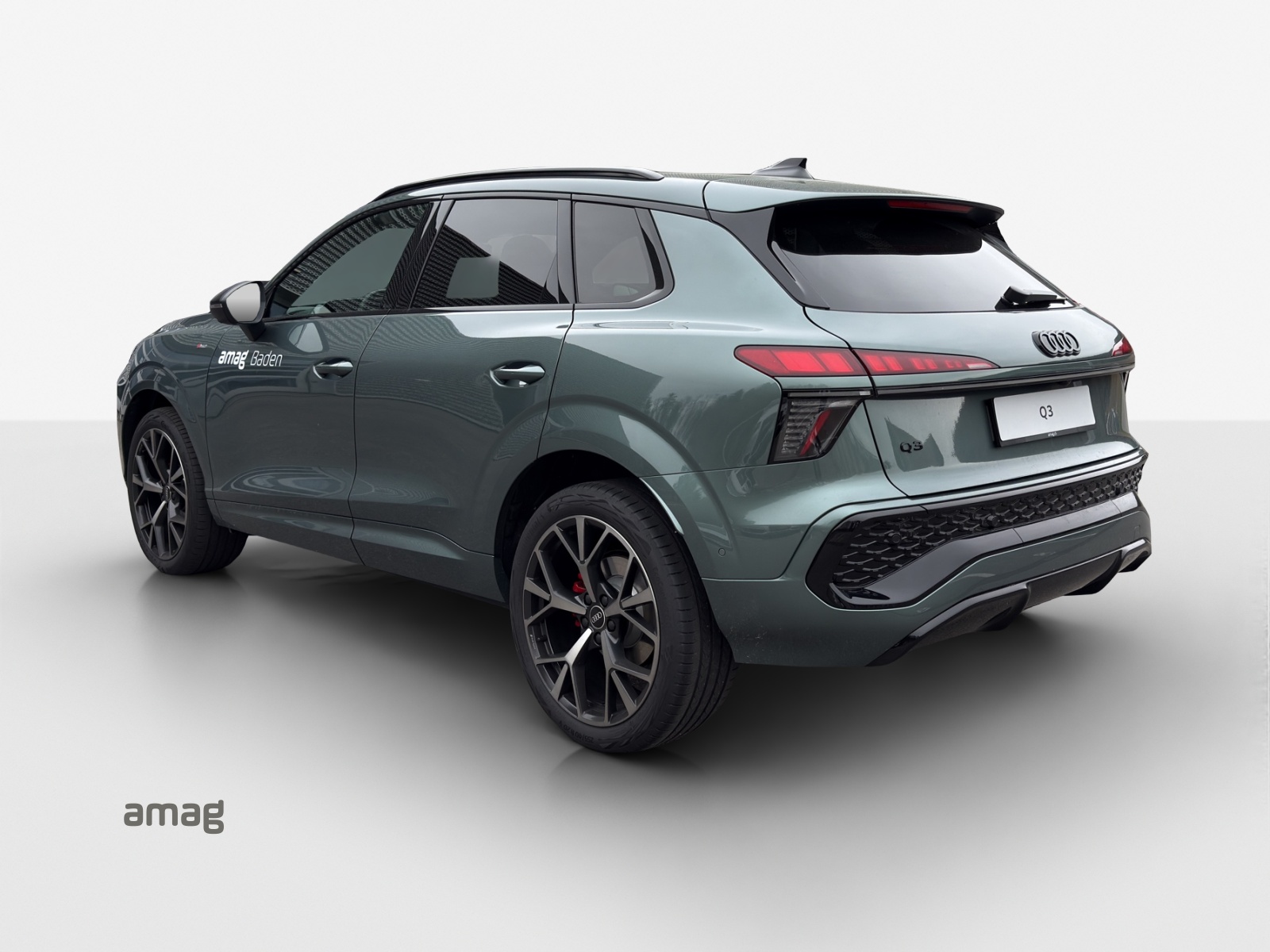 AUDI Q3 SUV 110 kW TFSI S tronic-showroom-element-2