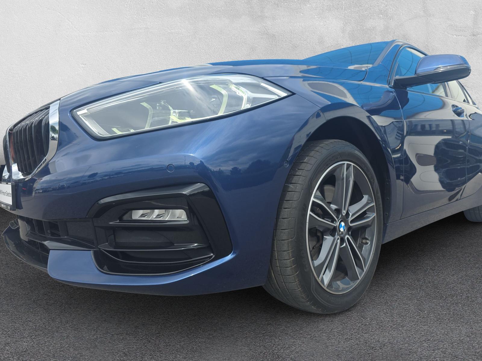 BMW 118i Sport Line Steptronic F40 (CH)-image-7