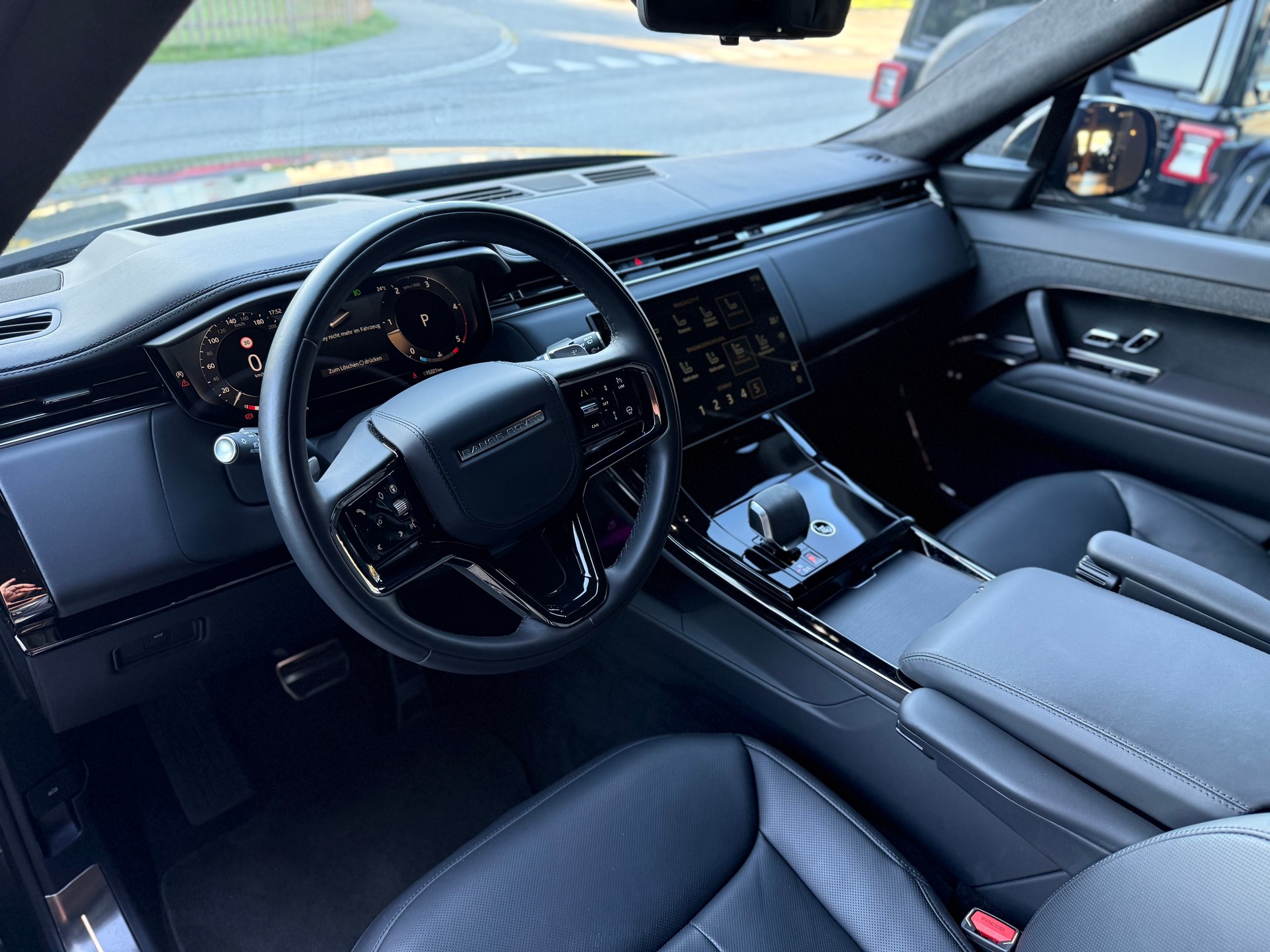 LAND ROVER Range Rover Sport D350 3.0 TD6 MHEV Autobography Automatic-image-7