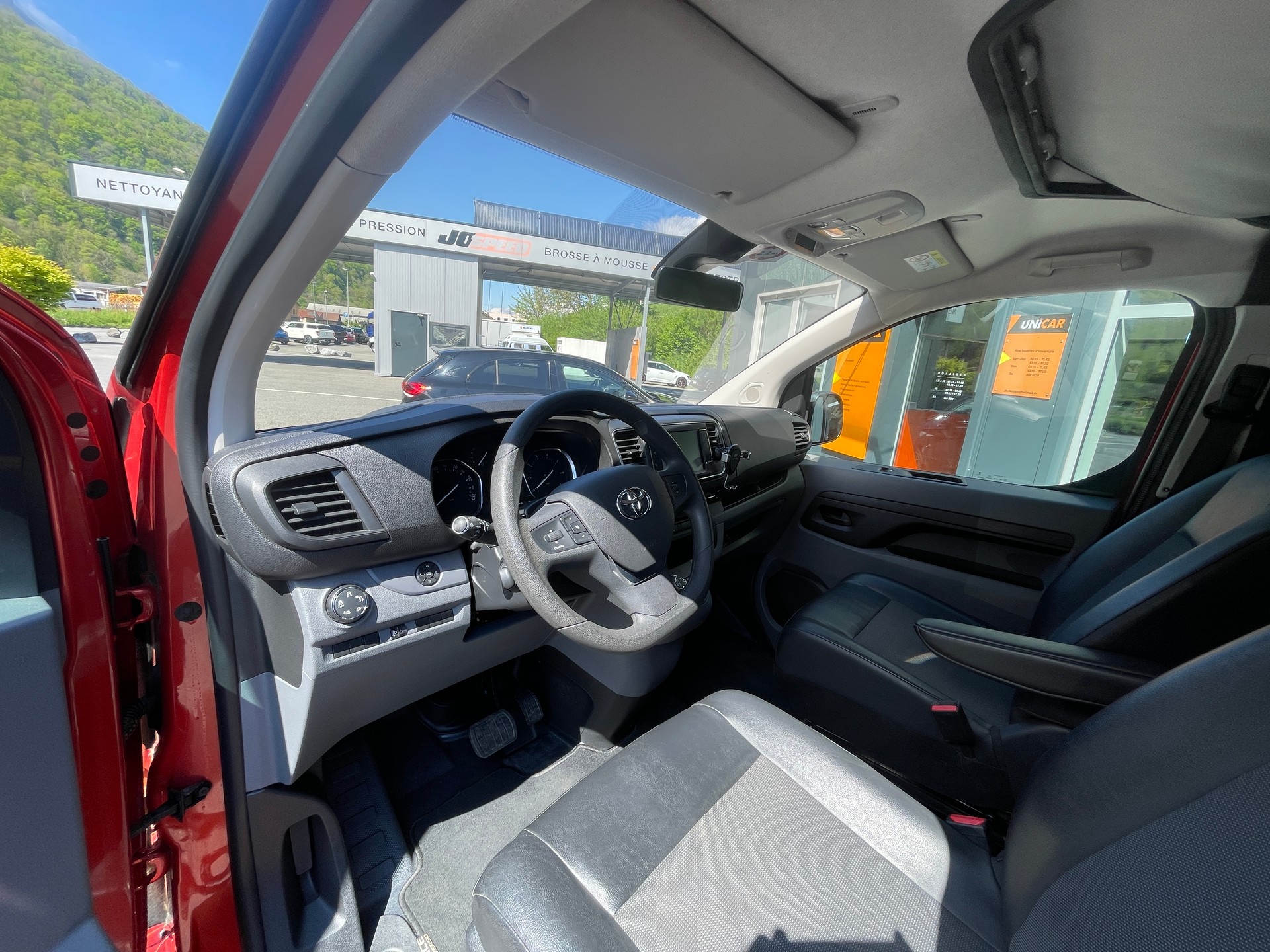 TOYOTA PROACE 2.0D FIRENZE Campervan L1-image-10