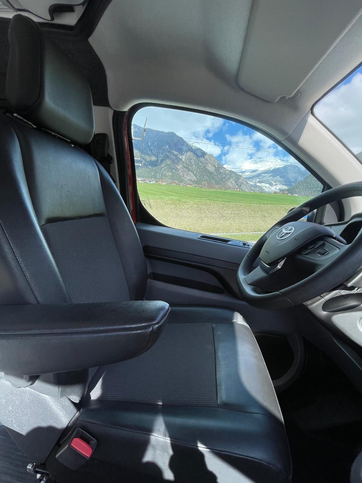 TOYOTA PROACE 2.0D FIRENZE Campervan L1-image-11