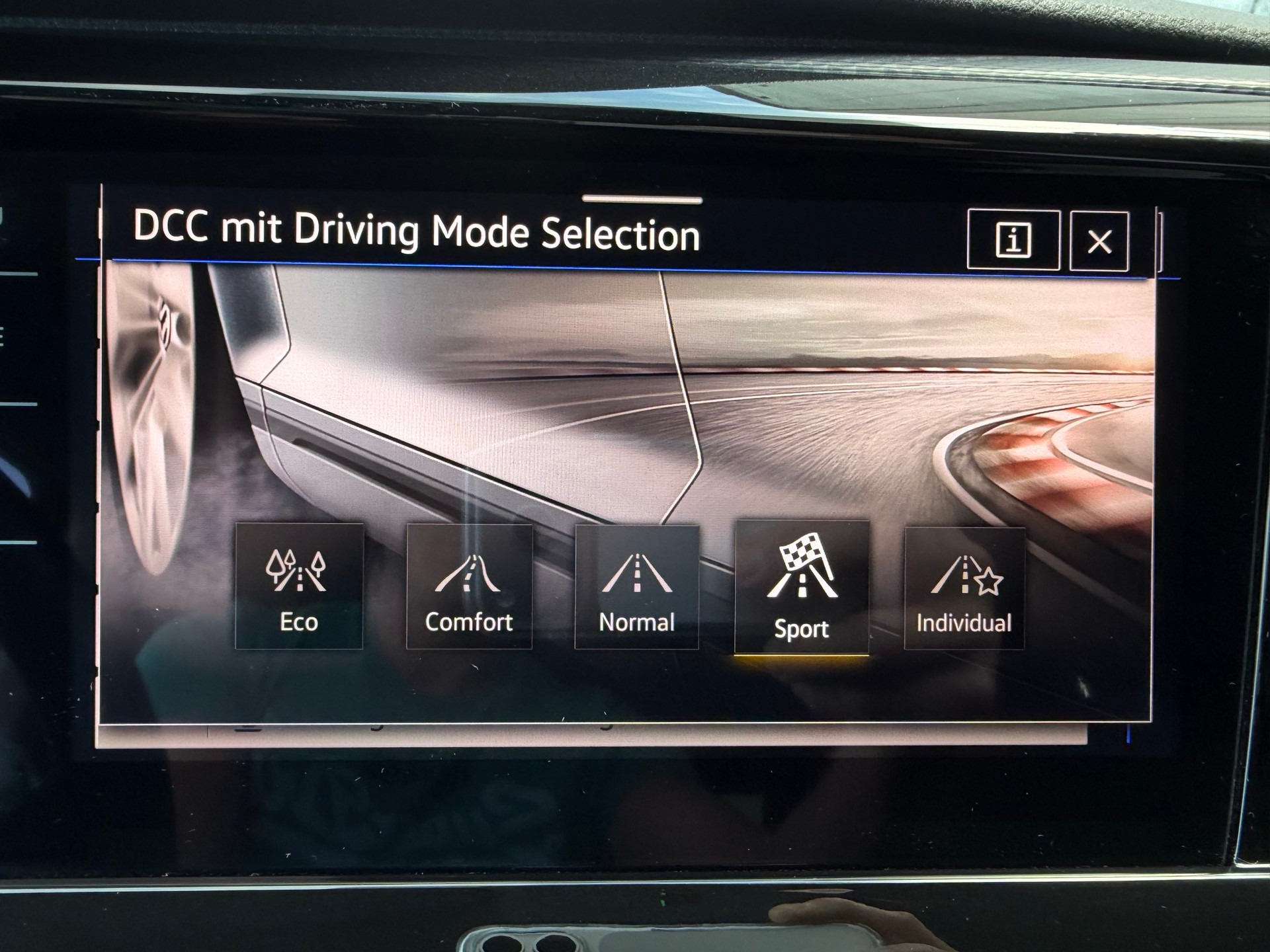 VW T6.1 Multivan 2.0 Bi-TDI Highline 4Motion DSG-image-7