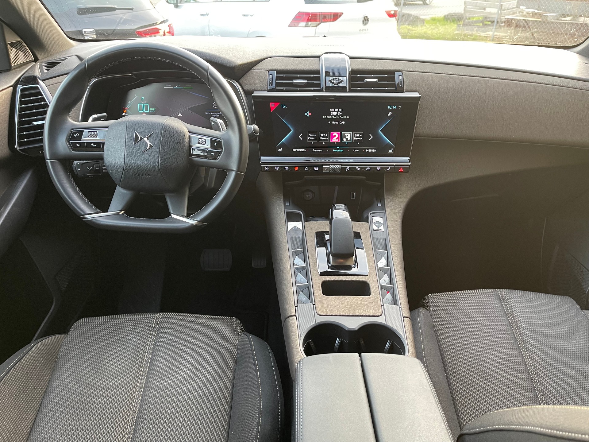 DS AUTOMOBILES DS 7 Crossback E-Tense 300 4x4 Louvre-image-11
