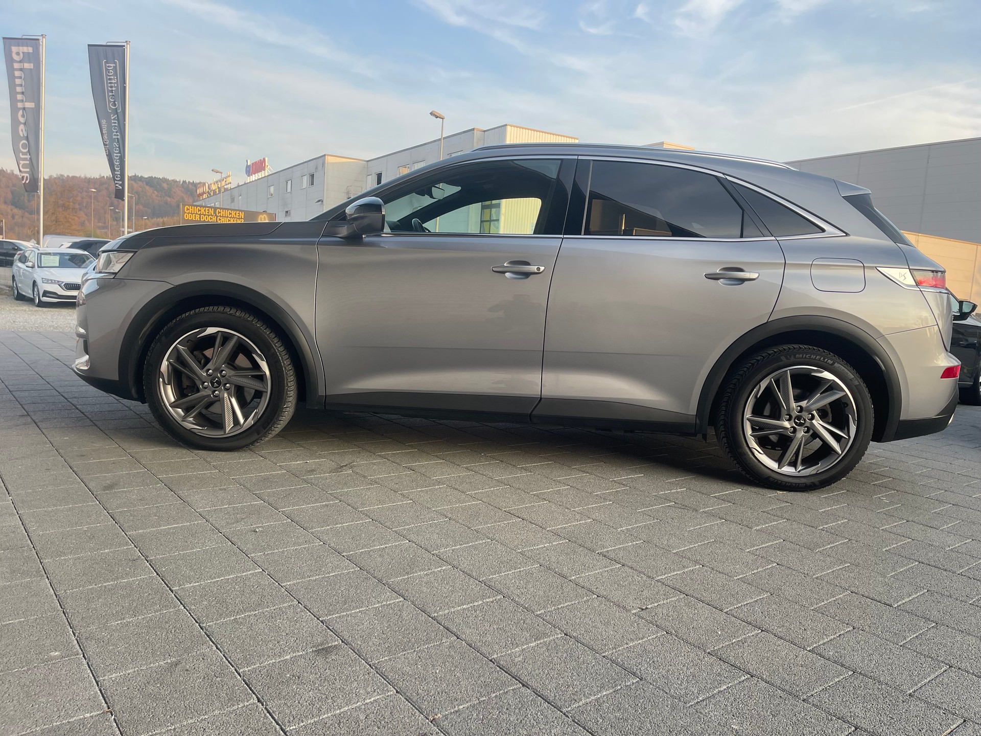 DS AUTOMOBILES DS 7 Crossback E-Tense 300 4x4 Louvre-image-8