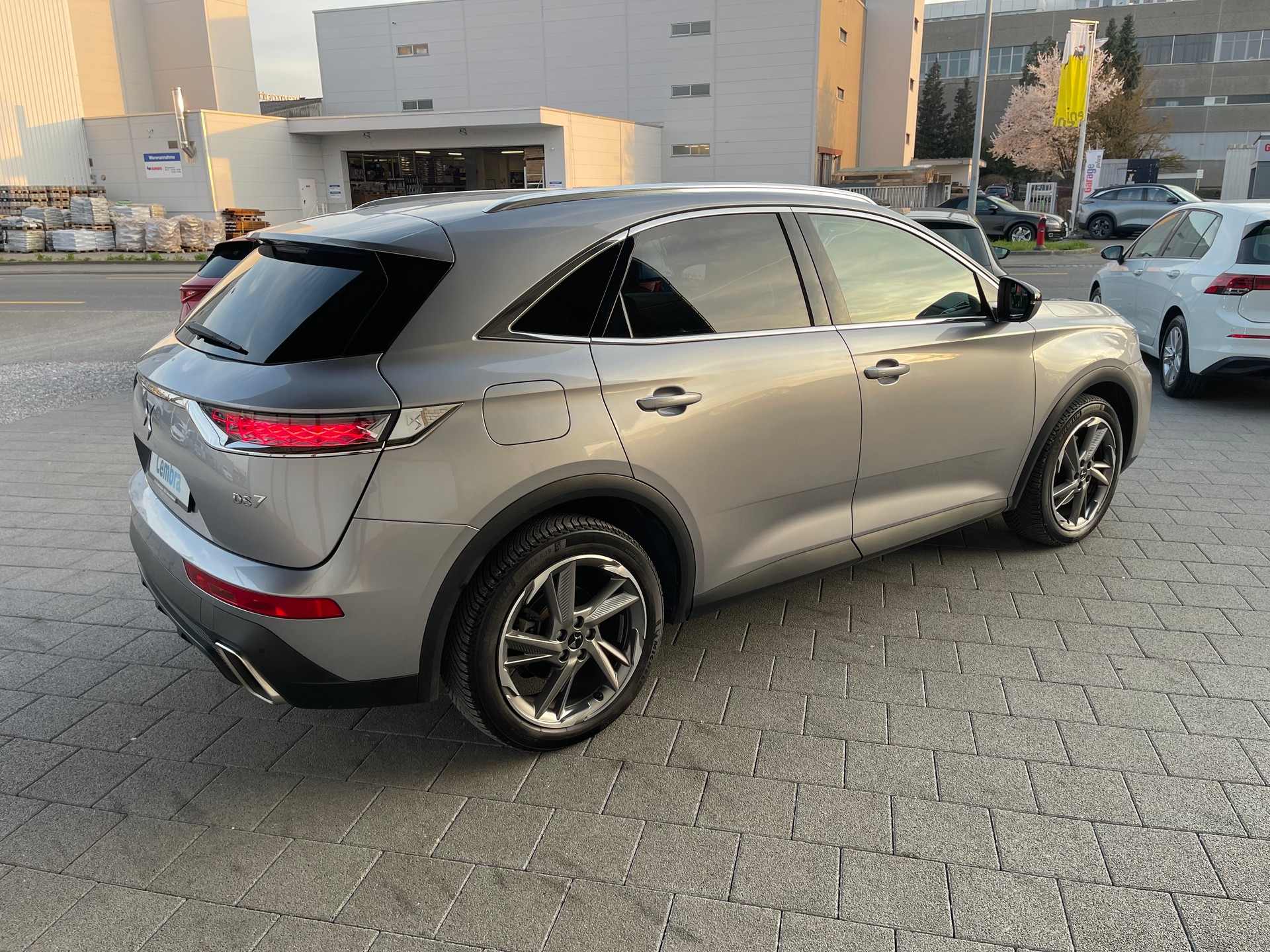 DS AUTOMOBILES DS 7 Crossback E-Tense 300 4x4 Louvre-image-7