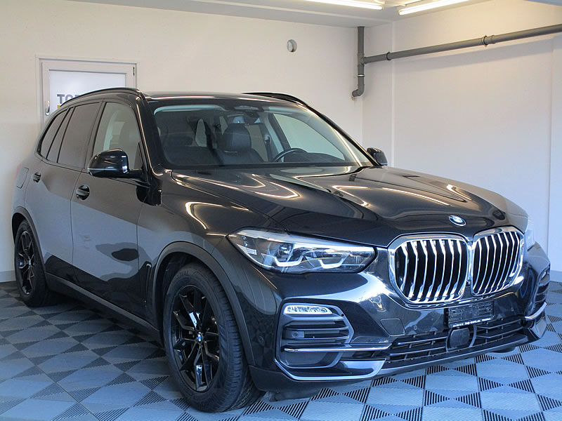 BMW X5 xDrive 30d Steptronic-showroom-element-3