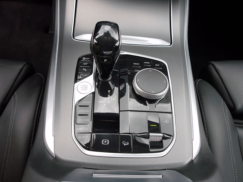 BMW X5 xDrive 30d Steptronic-image-17
