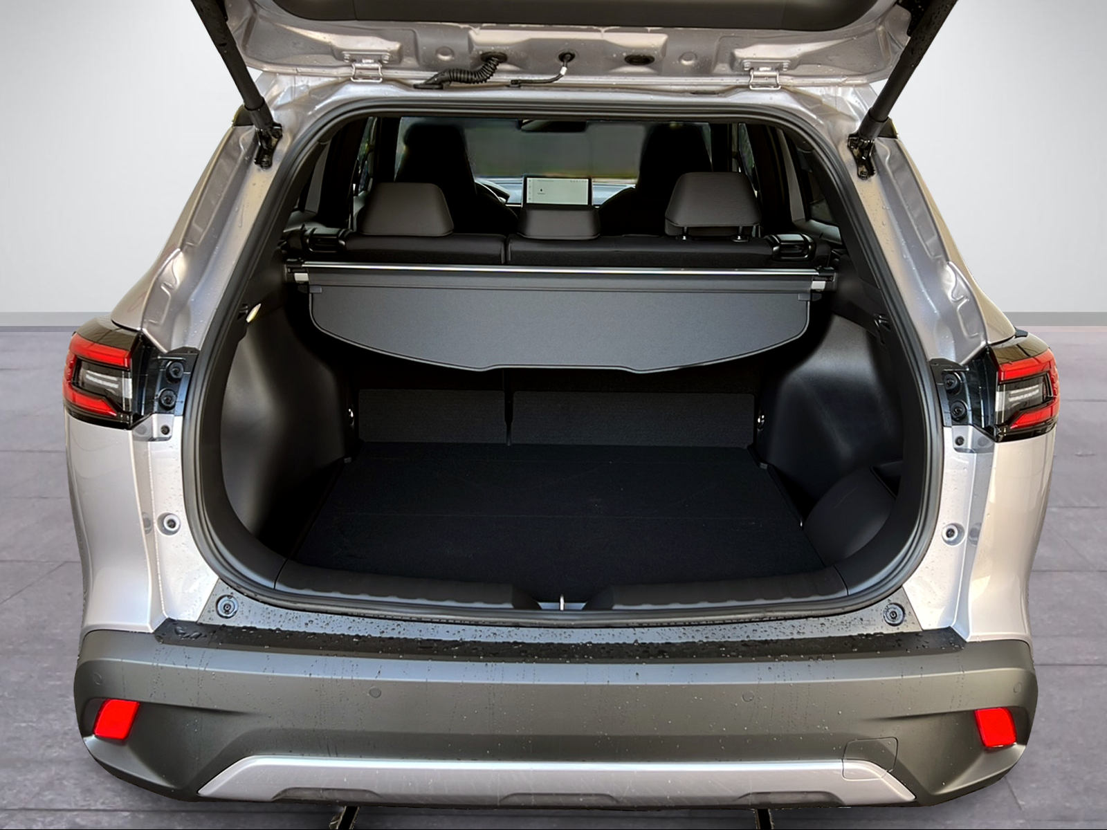 TOYOTA Corolla Cross 2.0 HSD Trend AWD-i-image-5