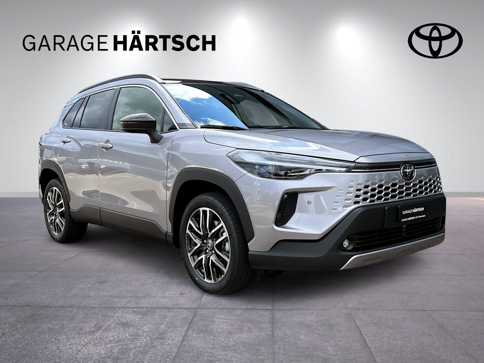 TOYOTA Corolla Cross 2.0 HSD Trend AWD-i-image-8
