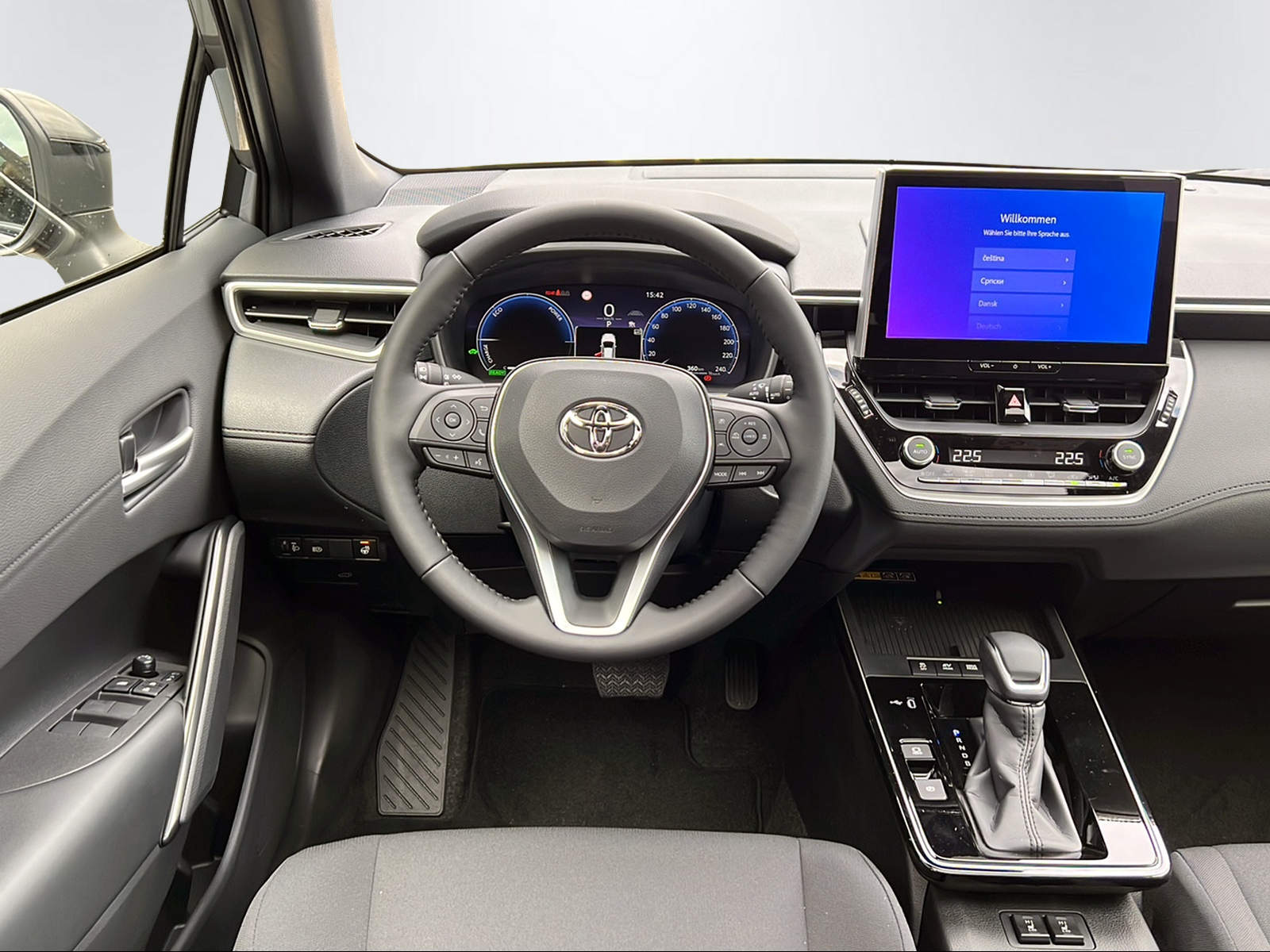TOYOTA Corolla Cross 2.0 HSD Trend AWD-i-image-12