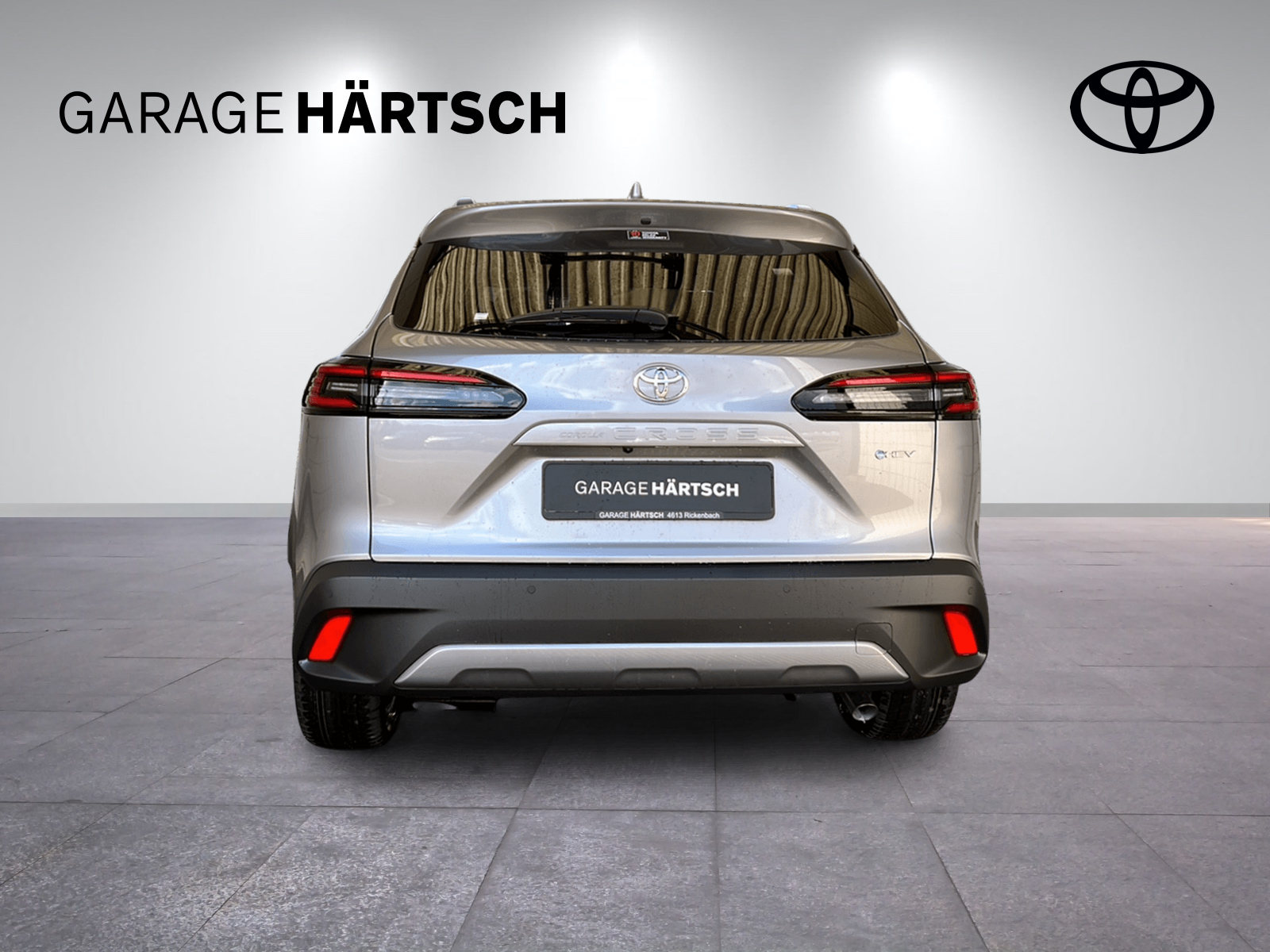 TOYOTA Corolla Cross 2.0 HSD Trend AWD-i-image-4