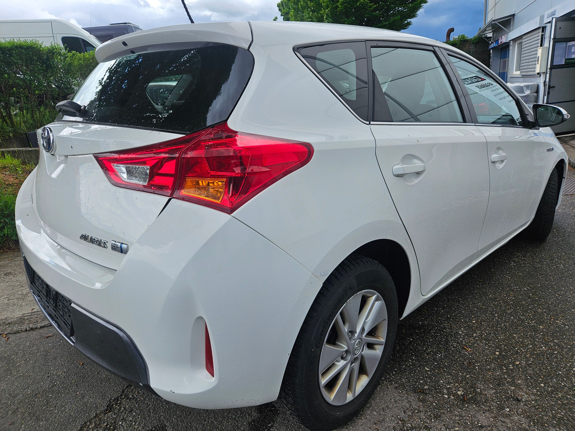 TOYOTA Auris 1.8 16V HSD Linea Sol-image-4