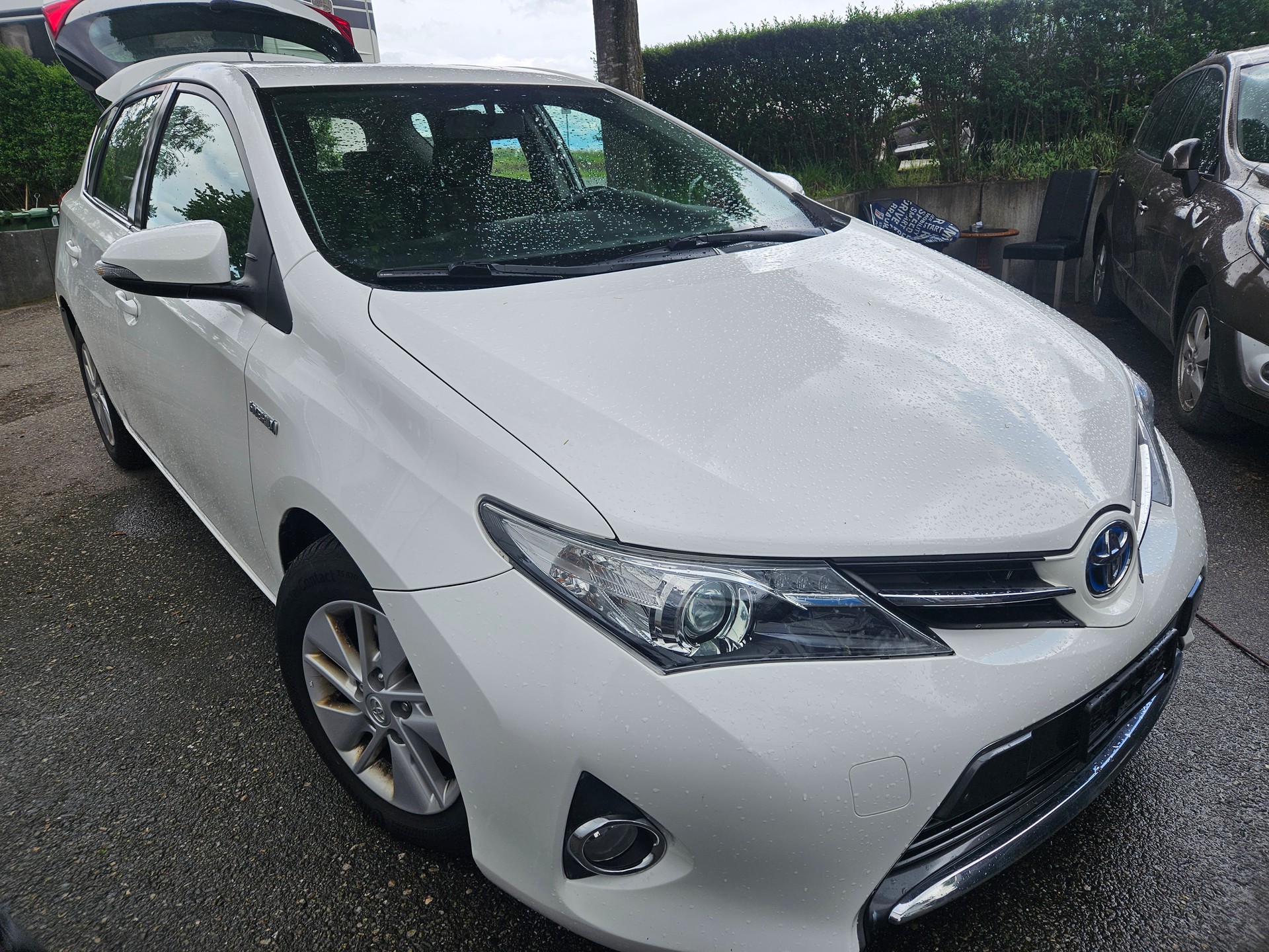 TOYOTA Auris 1.8 16V HSD Linea Sol
