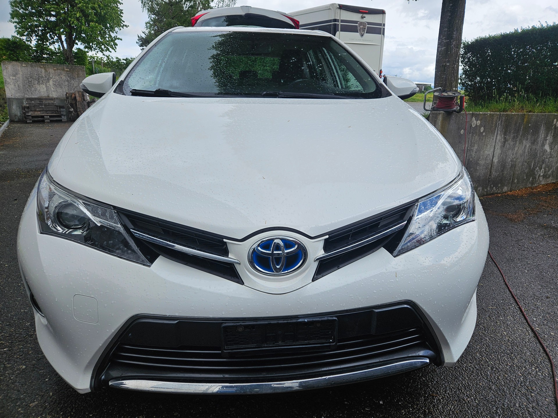 TOYOTA Auris 1.8 16V HSD Linea Sol-image-1