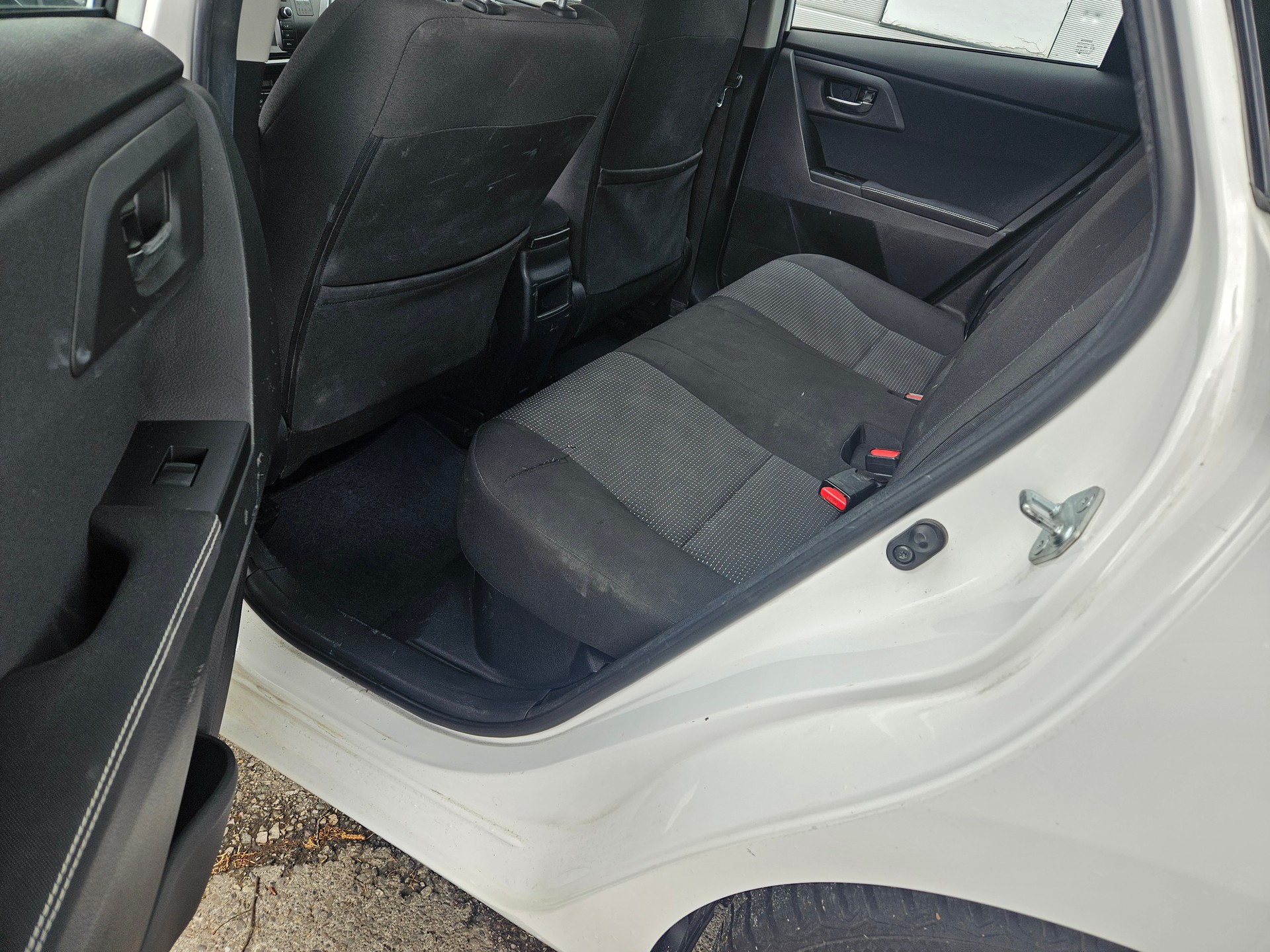 TOYOTA Auris 1.8 16V HSD Linea Sol-image-14