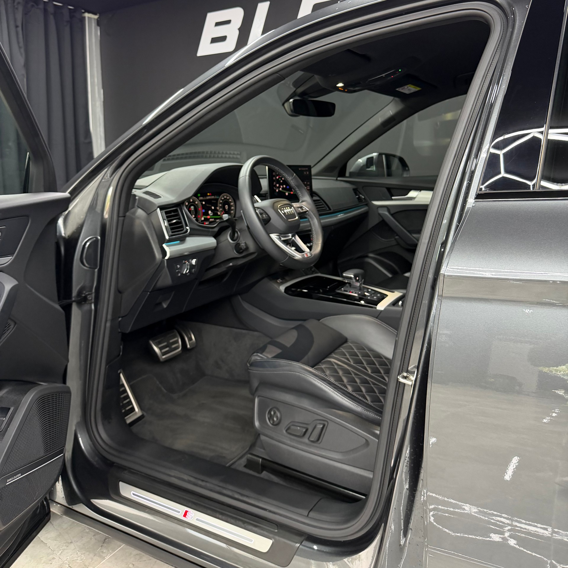 AUDI Q5 50 TDI S-line quattro tiptronic-image-7