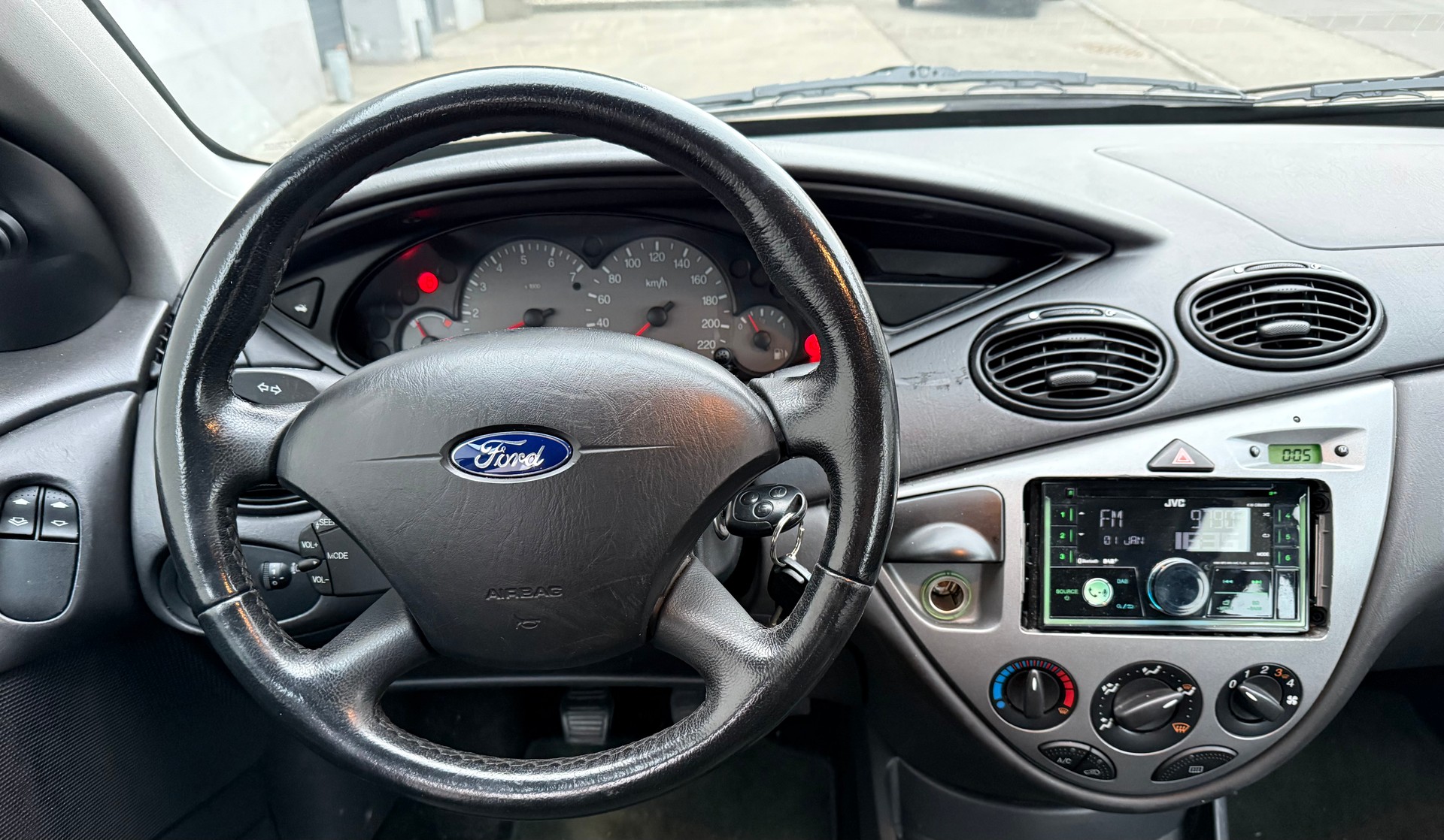 FORD Focus 1.6i 16V Carving-image-6