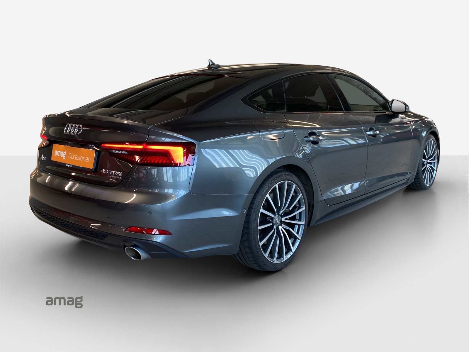 AUDI A5 Sportback 45 TFSI S-tronic Sport quattro-image-4