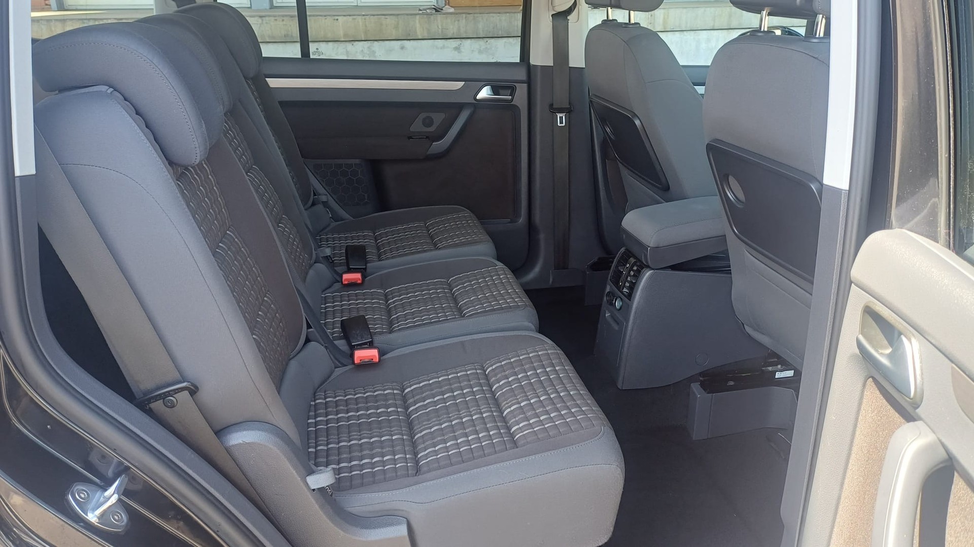 VW CrossTouran 1.4 TSI DSG-image-14