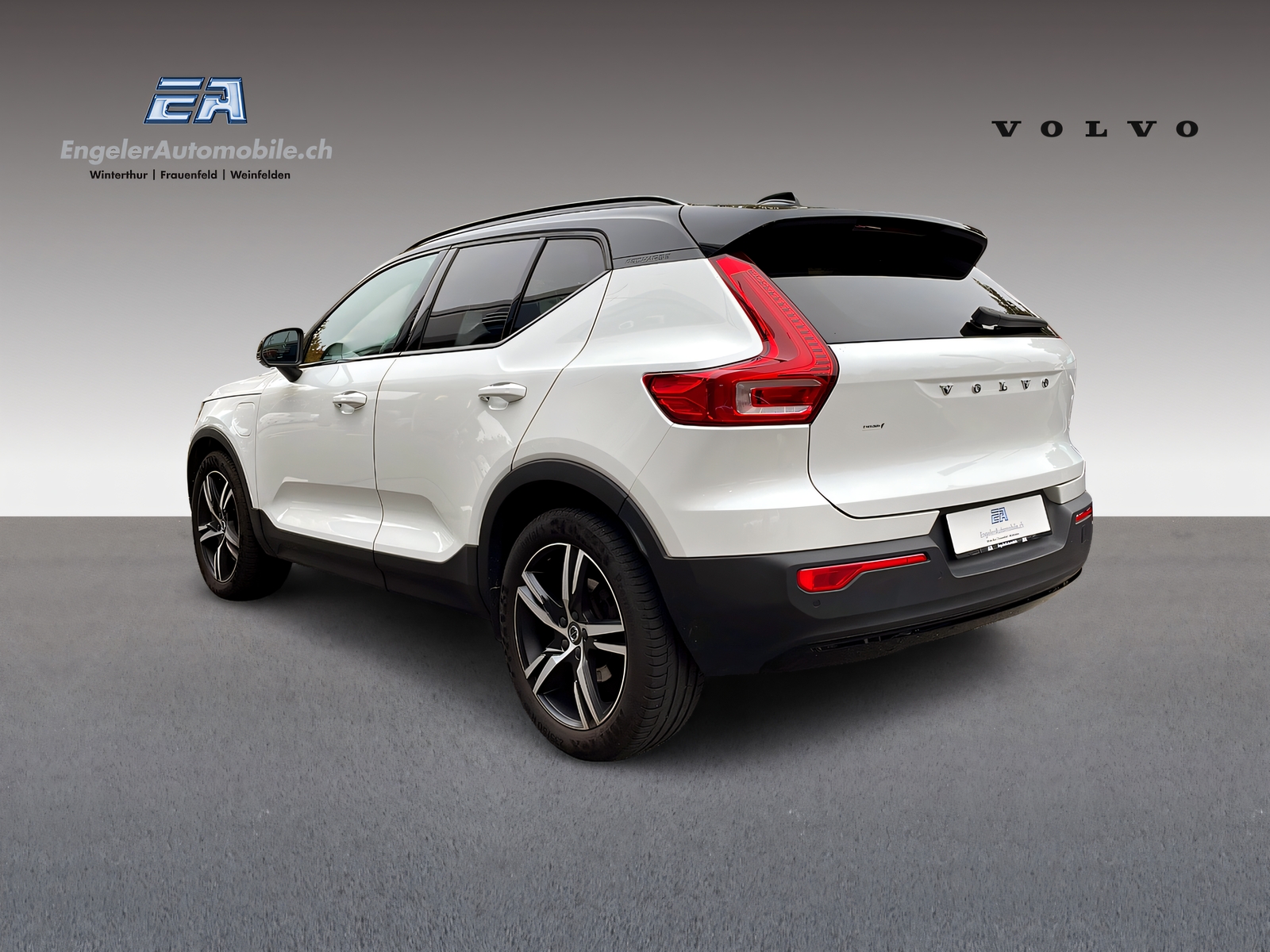 VOLVO XC40 T5 TwE R-Design DCT-showroom-element-3