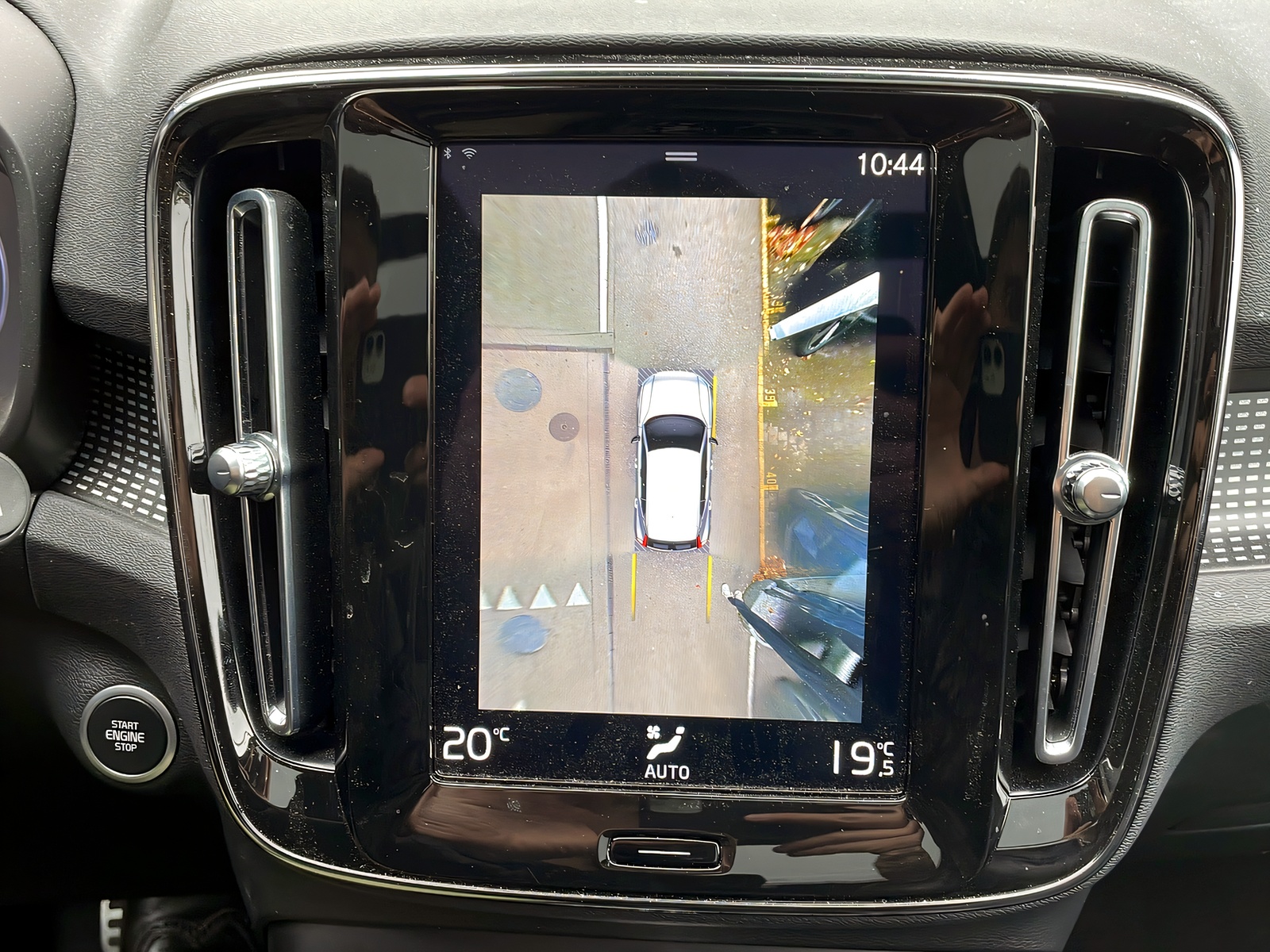 VOLVO XC40 T5 TwE R-Design DCT-image-11